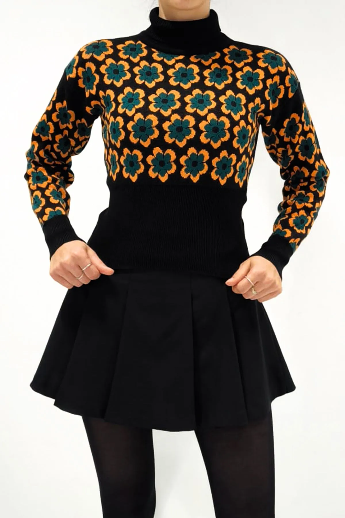15801 boğazli desenli crop kazak