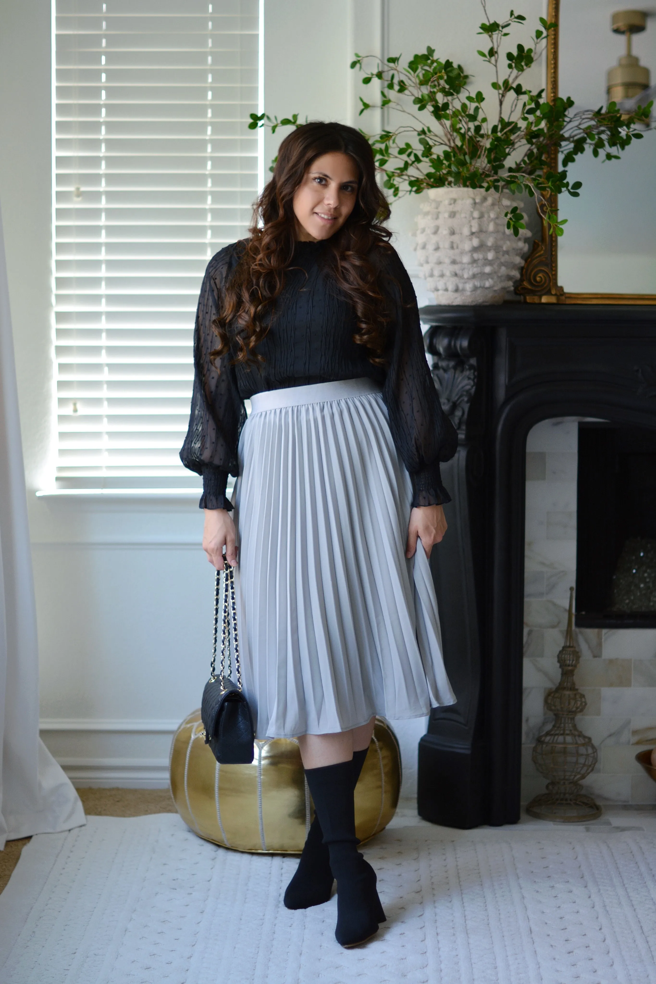 Amberly Black Swissdot Top