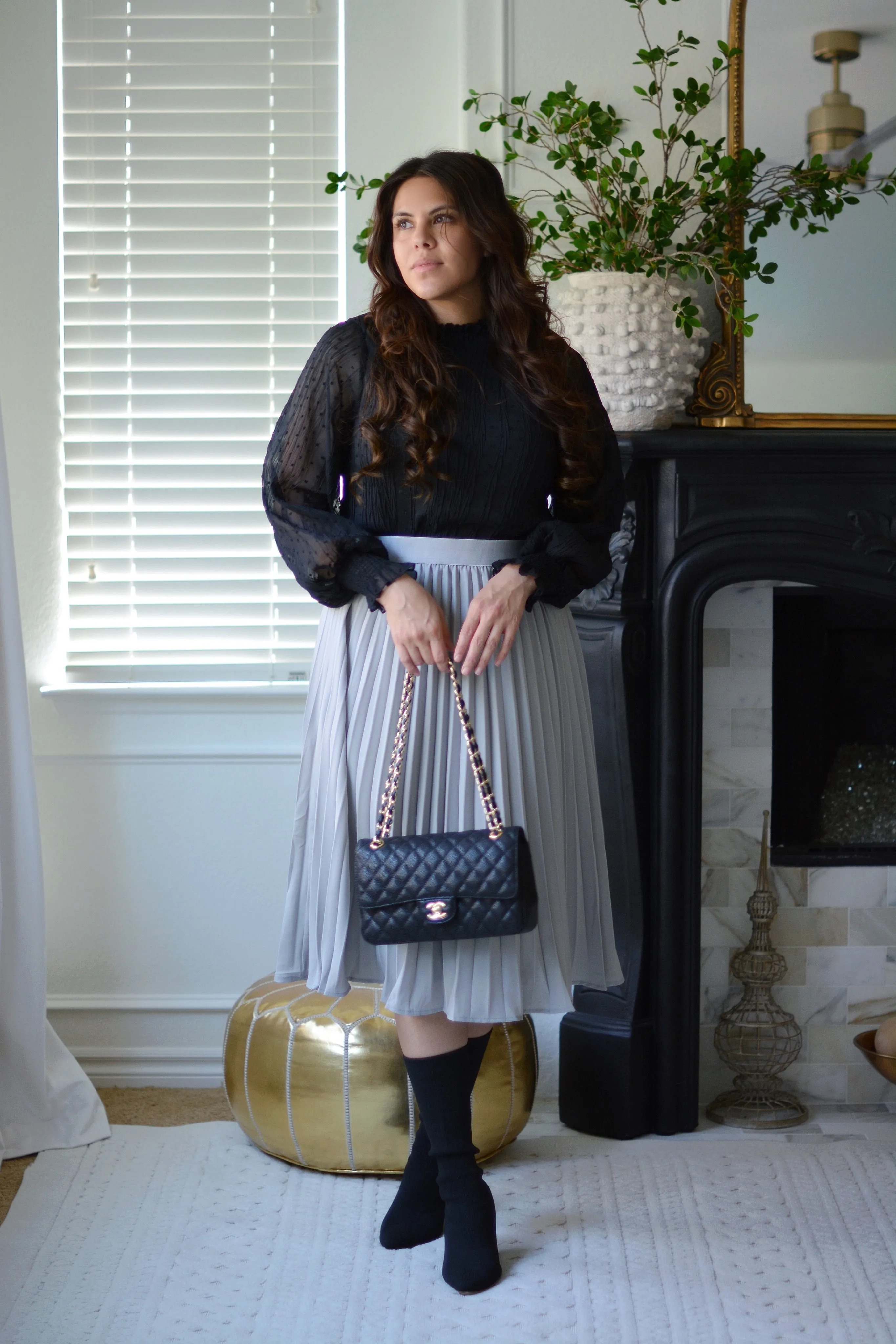Amberly Black Swissdot Top