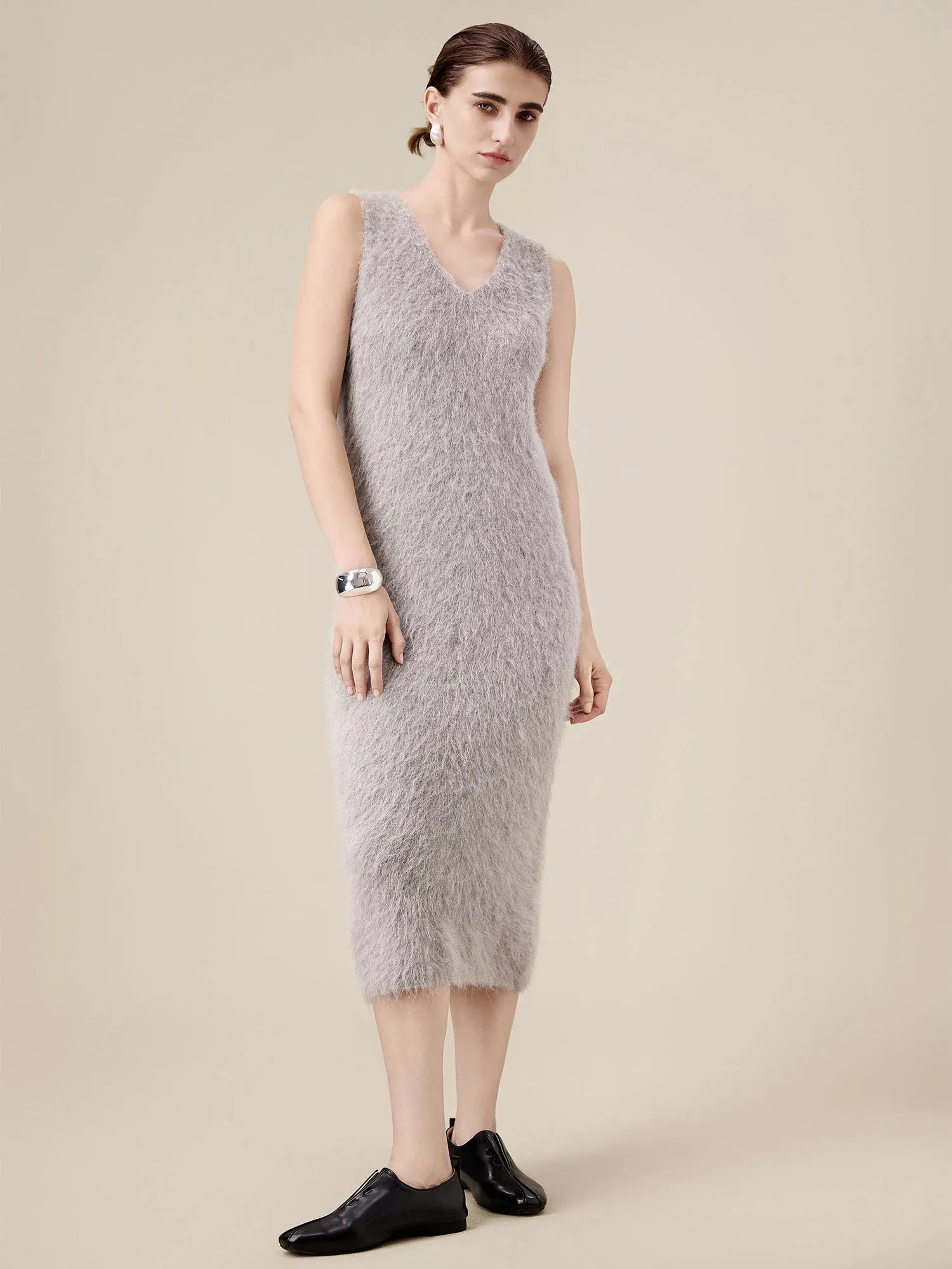 Amoretu Alpaca V-Neck Sleeveless Plush Knit Vest Dress