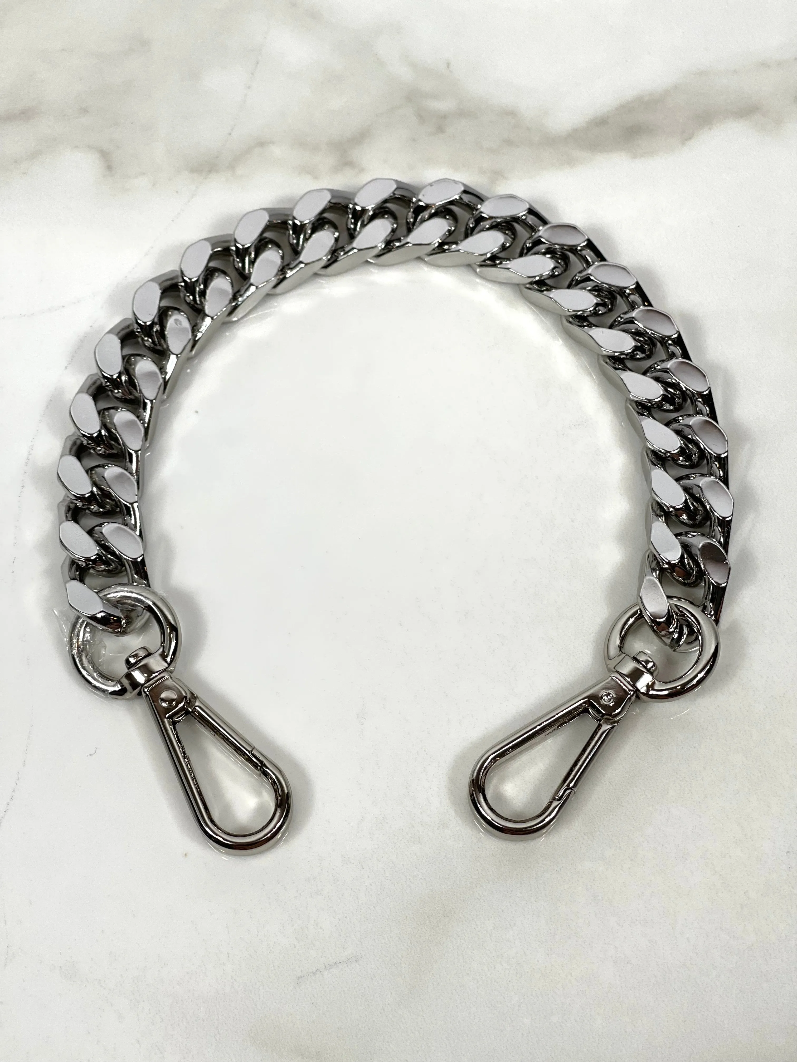 “ARGENTUM" Shiny Silver Top Handle Chain - Mini 11.75"