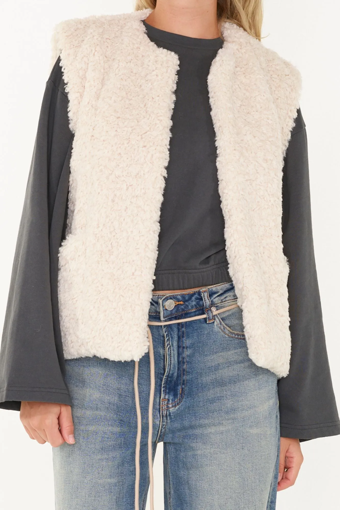 Ariana Vest
