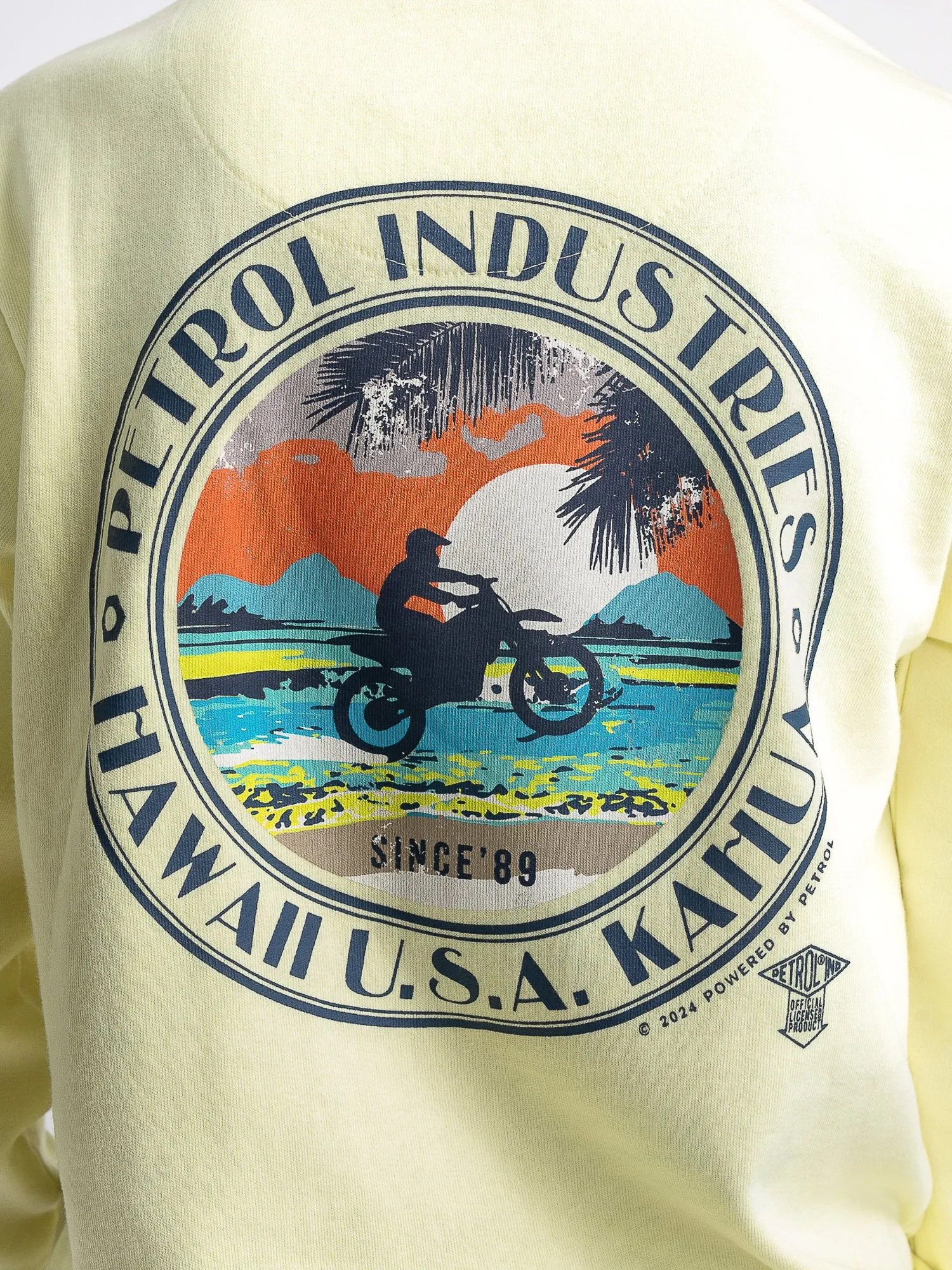 Artwork Sweater Scoot