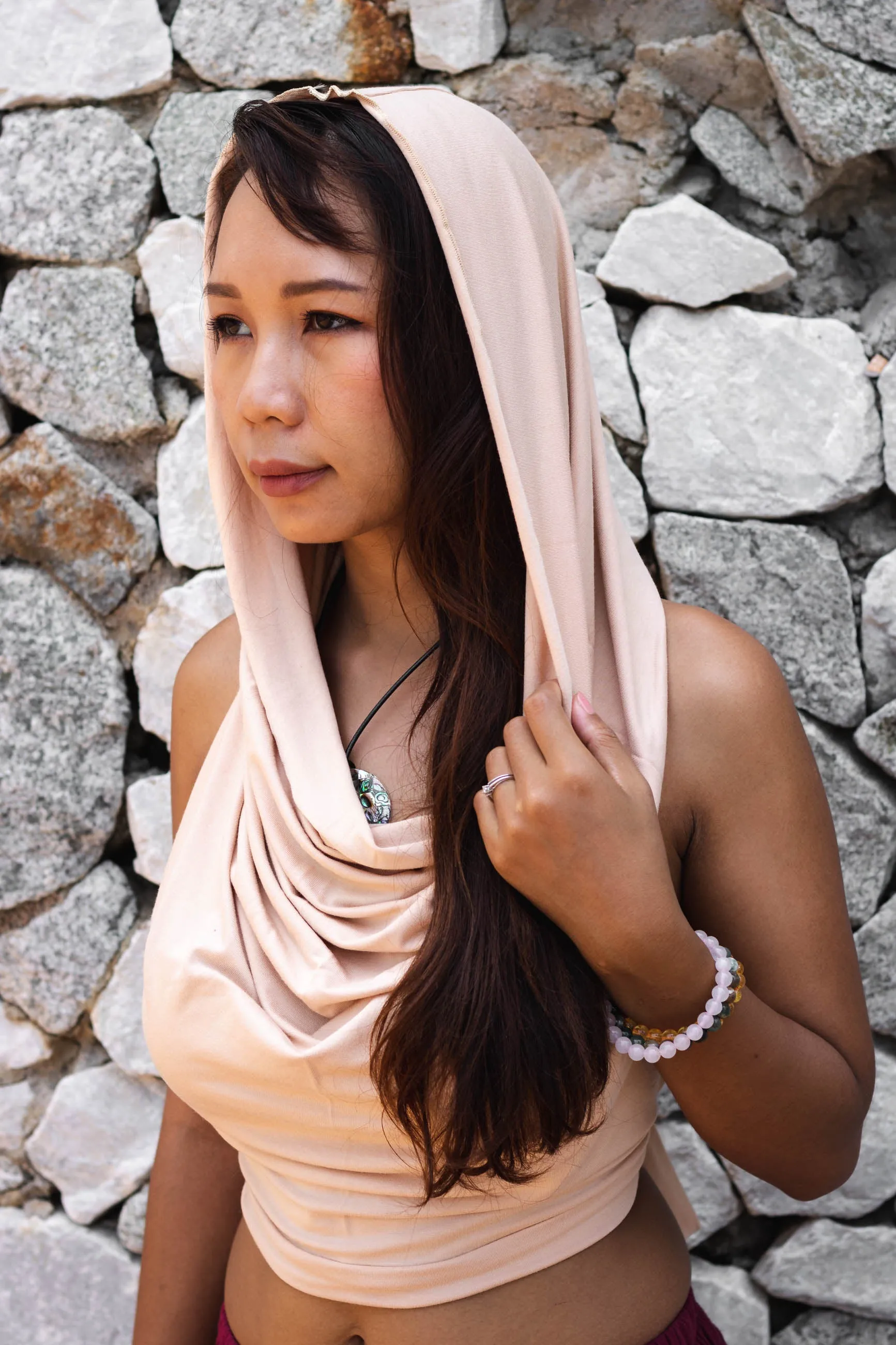 Backless Hood Top Murrala Beige