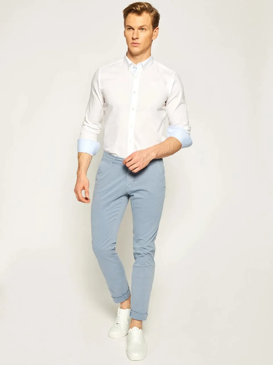 Baldessarini Slim-Fit Chinos – Timeless Style Meets Comfort