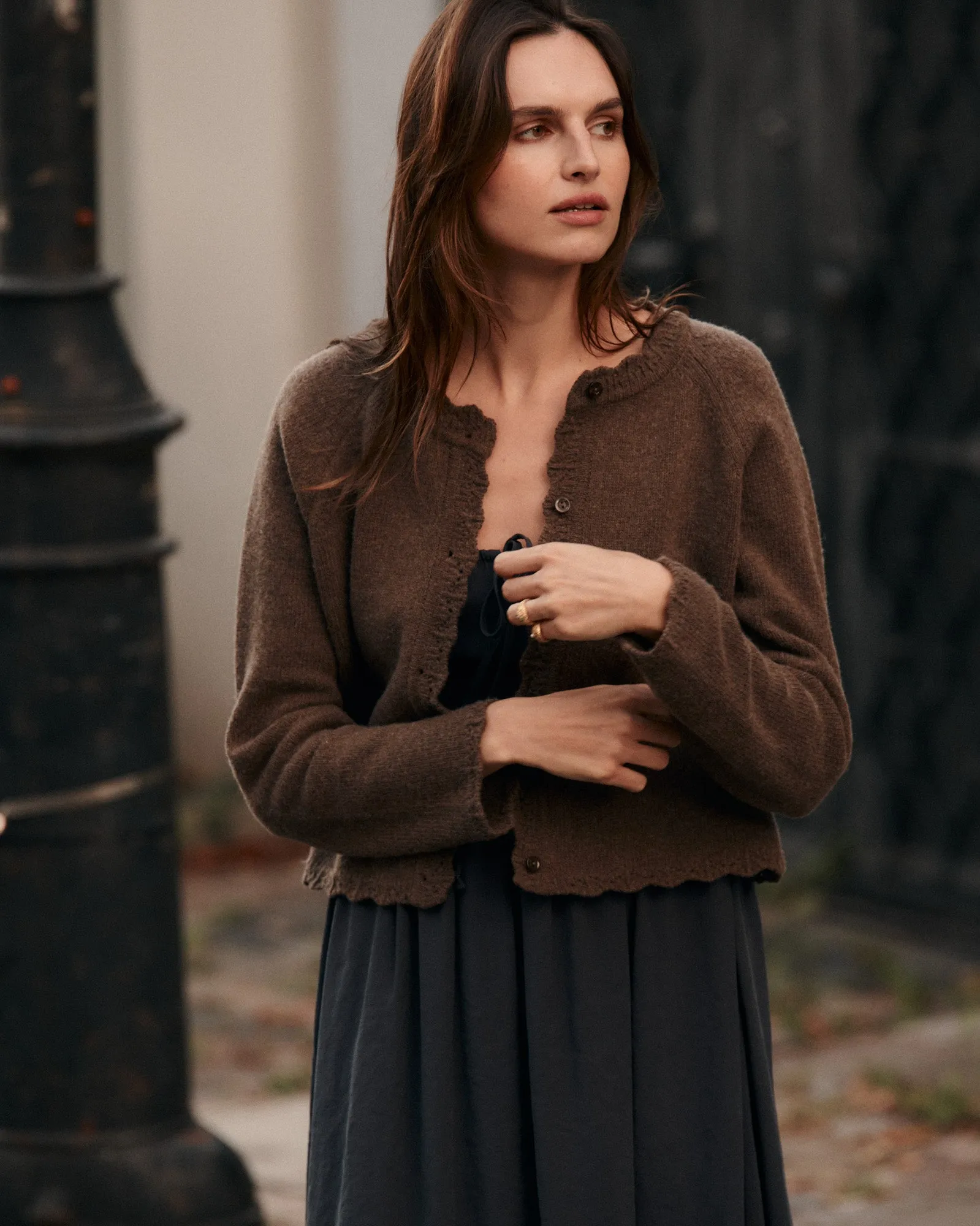 Cardigan in wool / 16 / 15 / calm brown