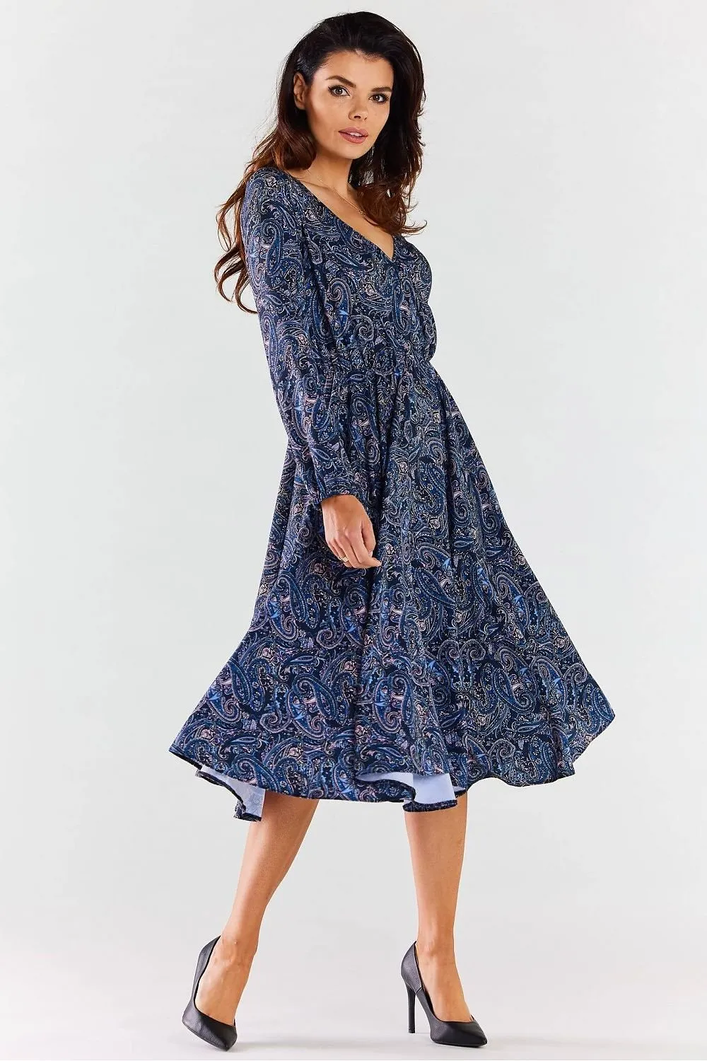 Chic Envelope Neck Midi Dress with Stylish Flared Hem