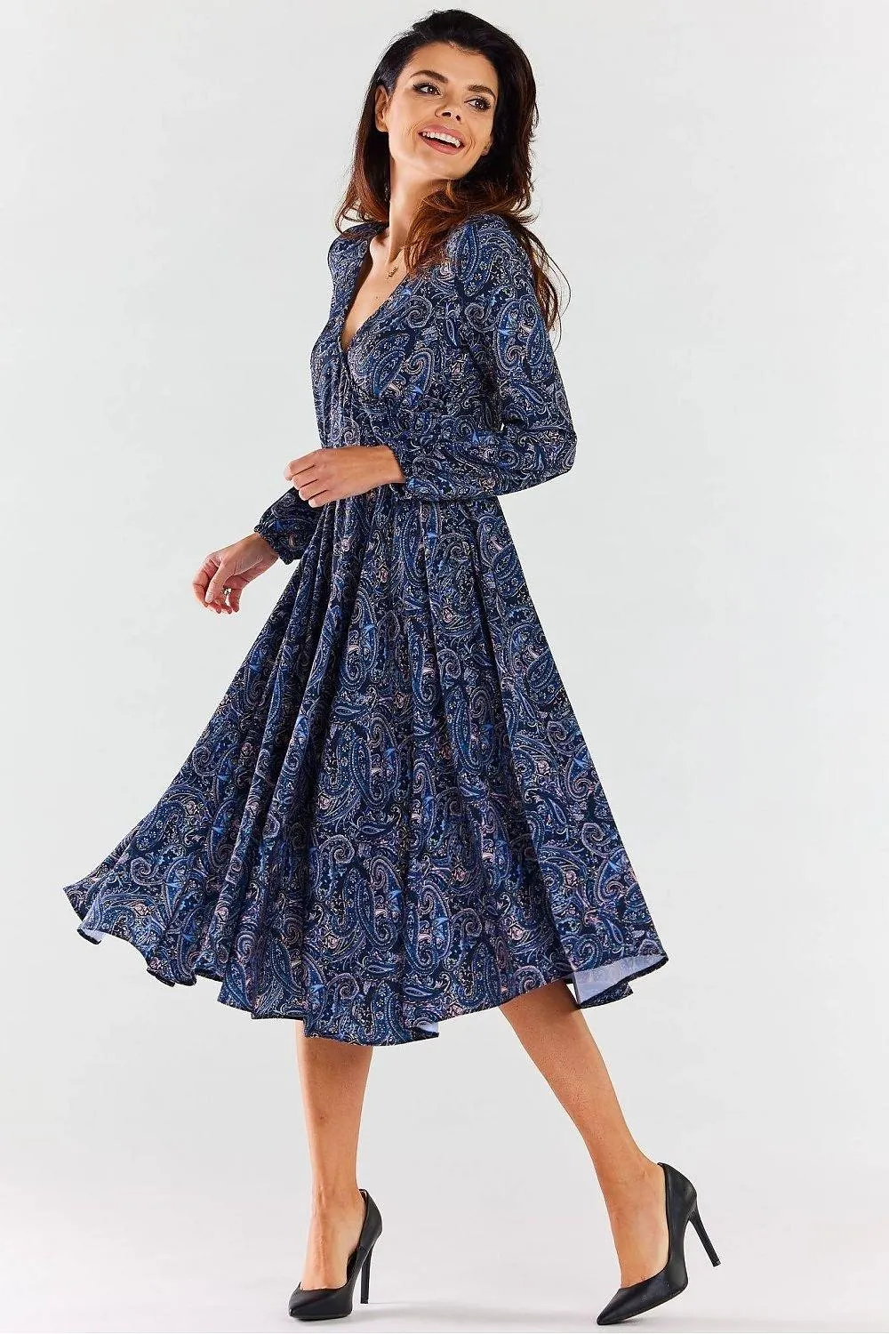 Chic Envelope Neck Midi Dress with Stylish Flared Hem