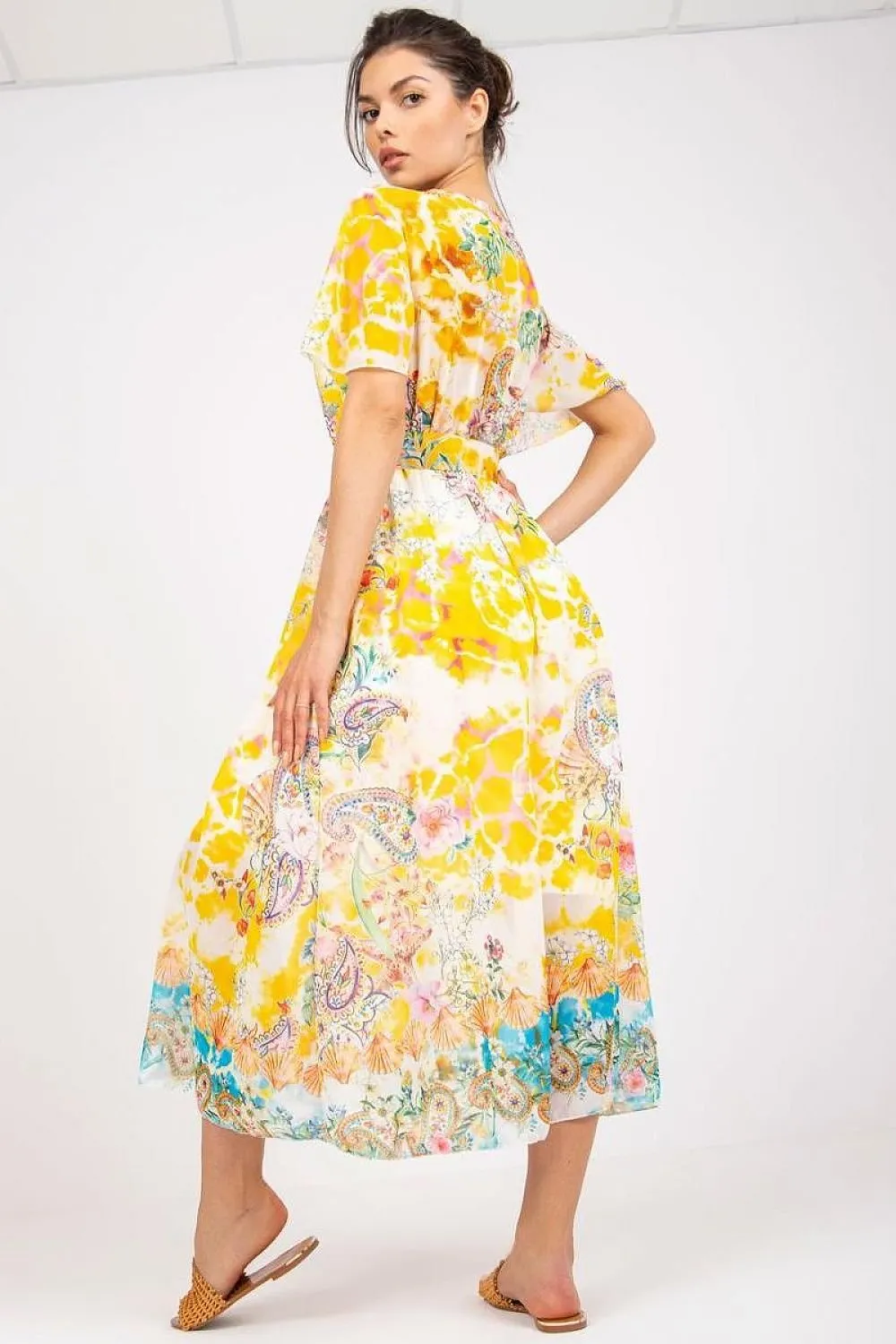 Chic Midi Dress with Colorful Prints and Coordinating Belt
