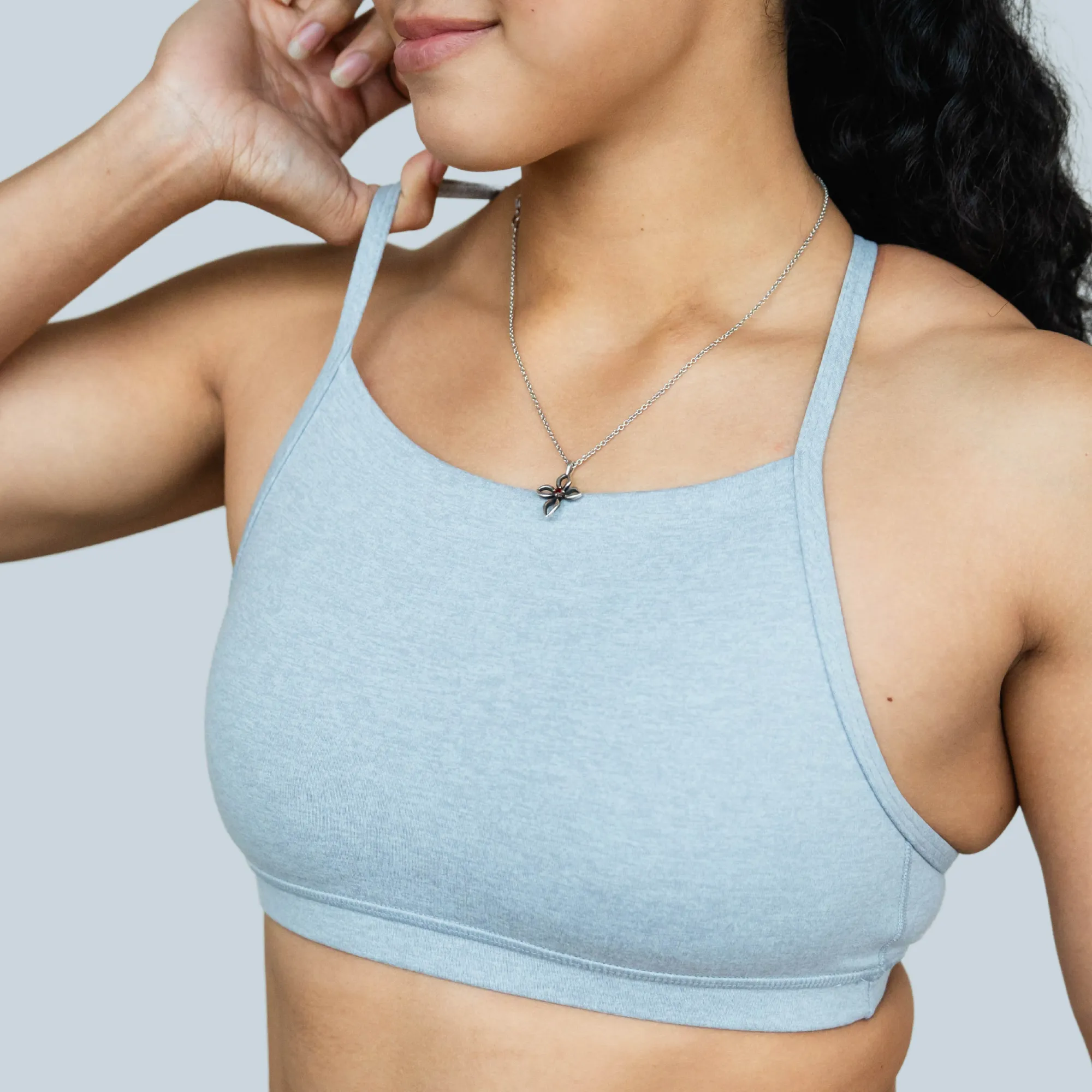 Chloe High Neck Sports Bra - Light Support