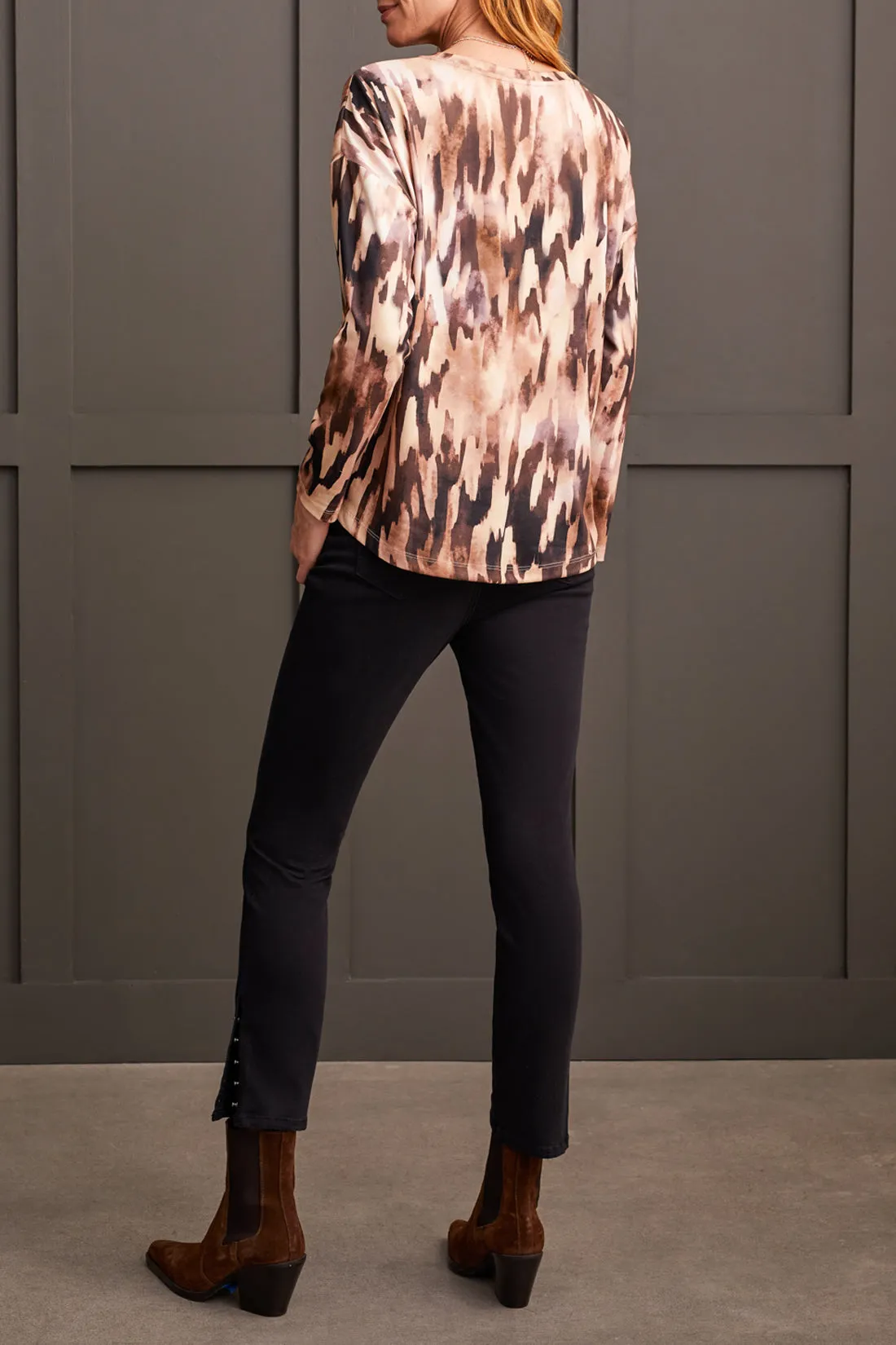Crew Neck Top with Curved Hem