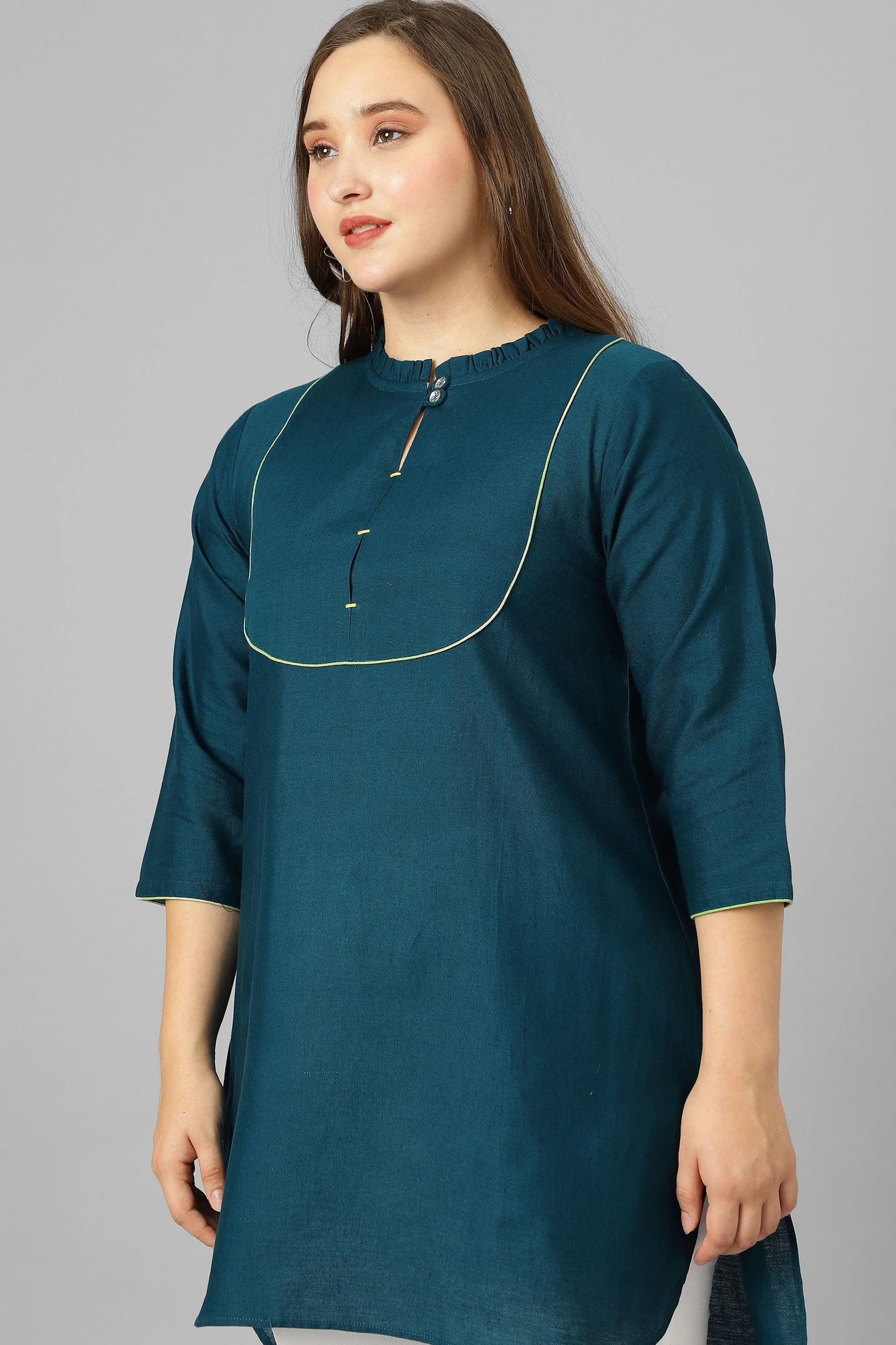 Curvy Lane Women Plus Size Pleated Round Neck Long Top with Lacework