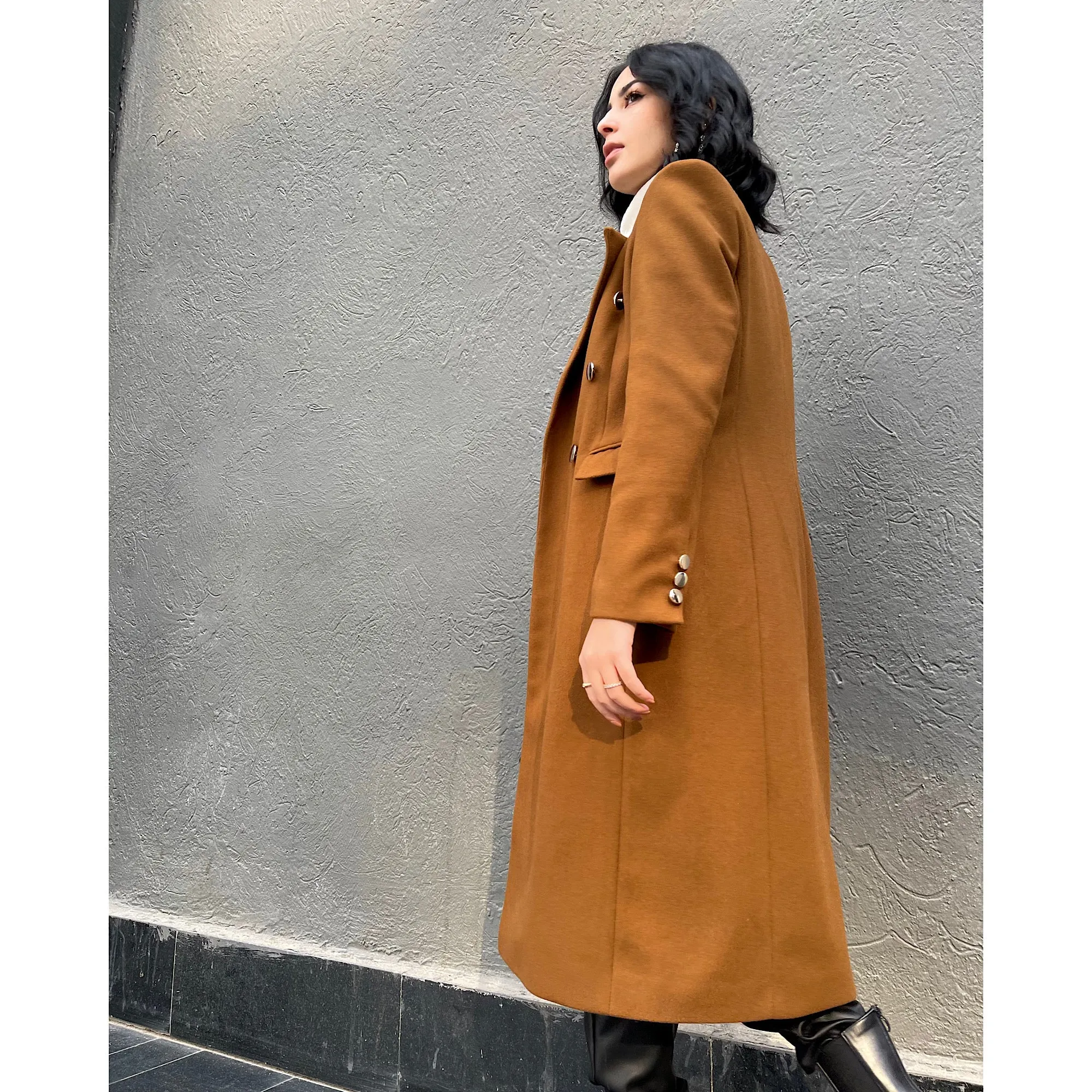 Double breasted camel wool coat