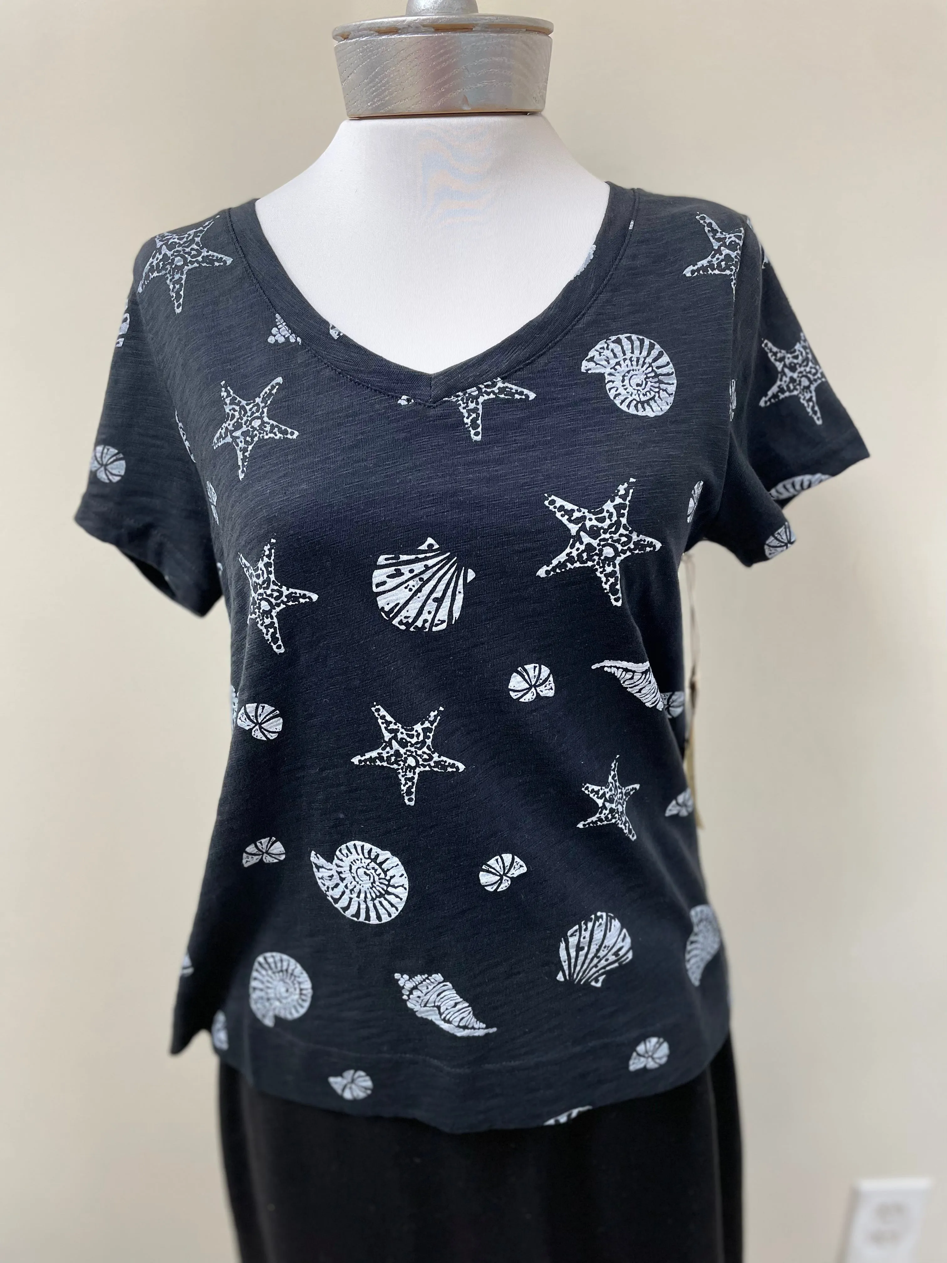 Escape Short Sleeve V-Neck Cotton Tee 10000