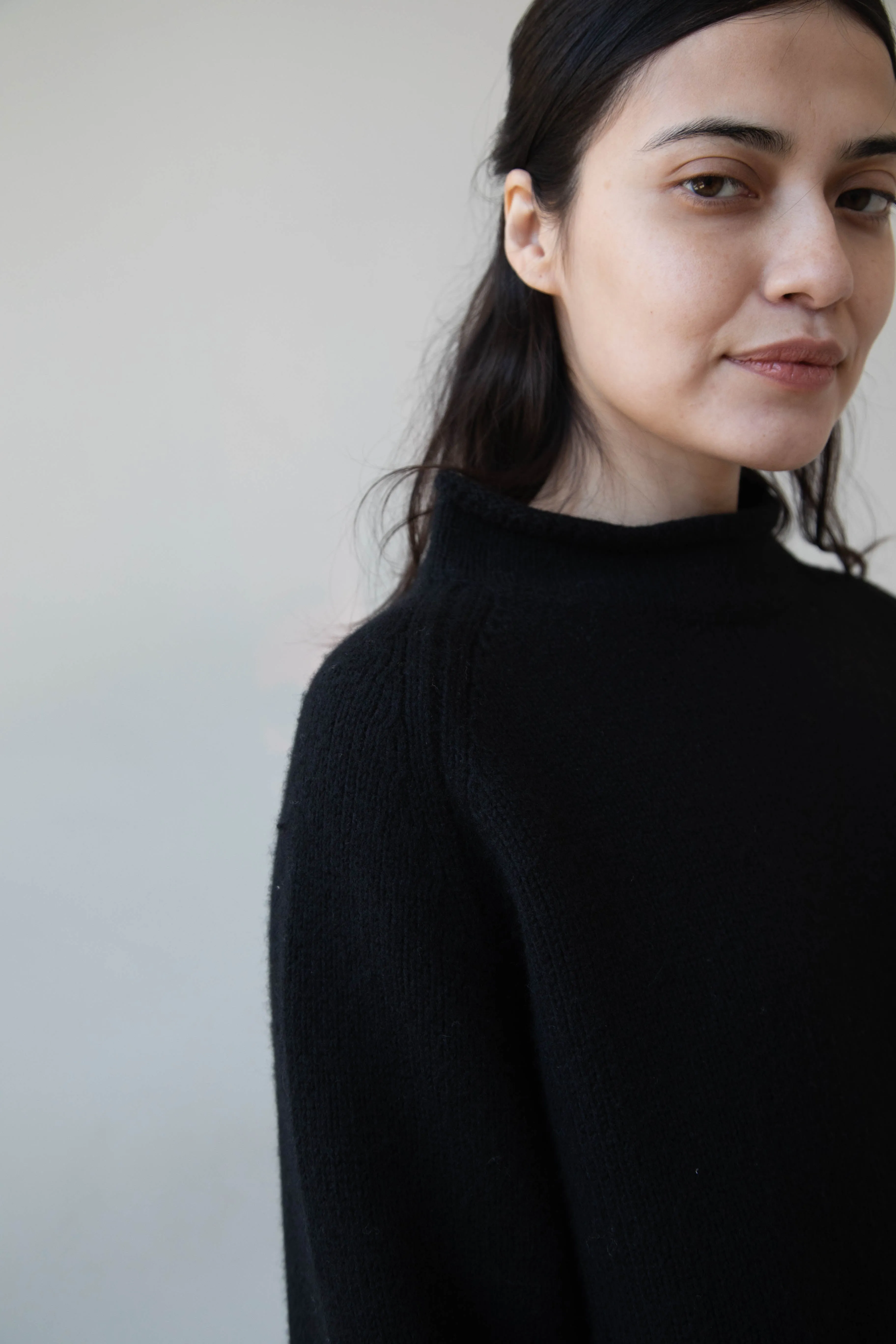 Gauze | Rollneck Wool Cotton Pullover in Black