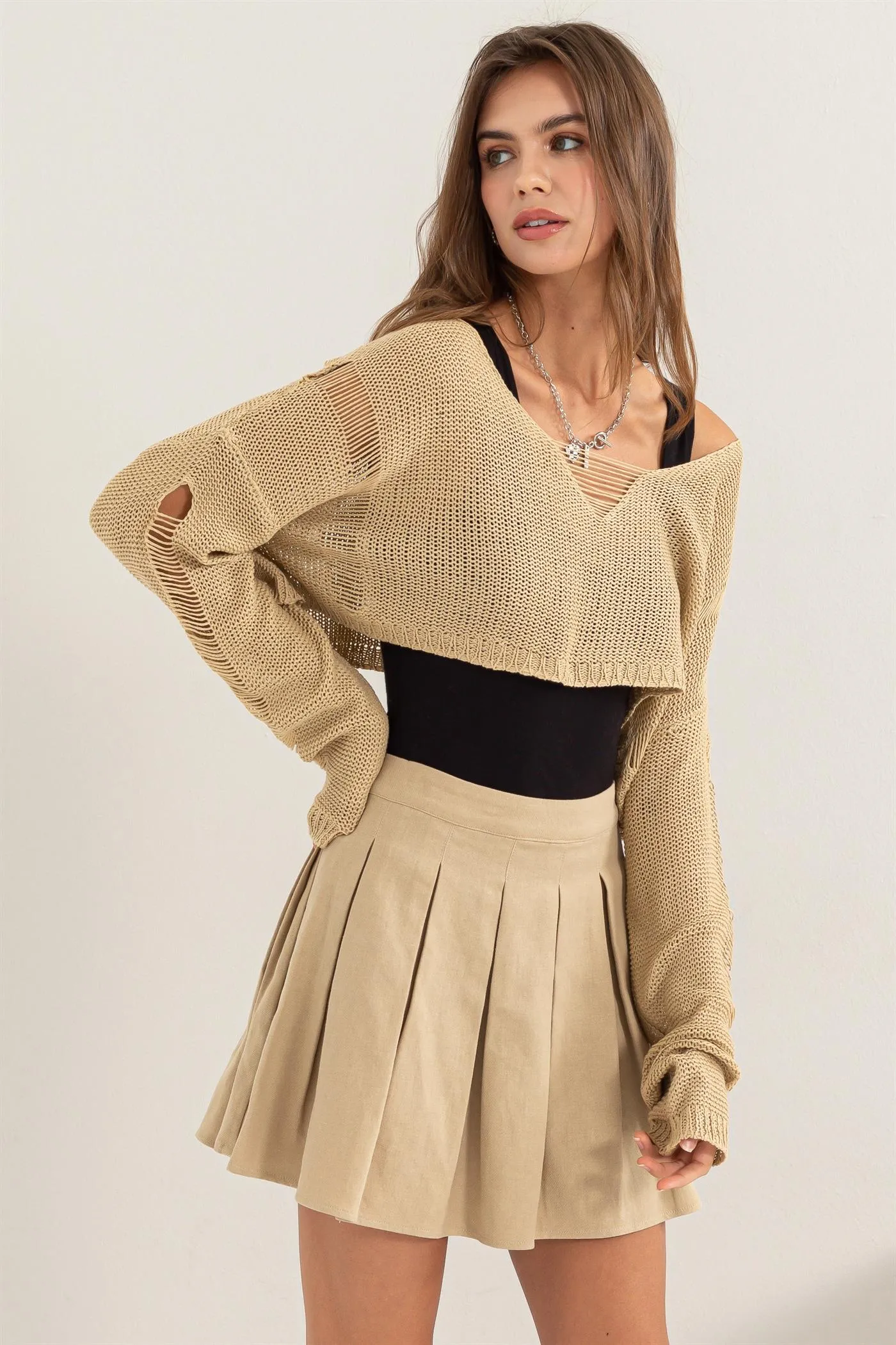 HF24A875-Distressed Sweater Crop Top