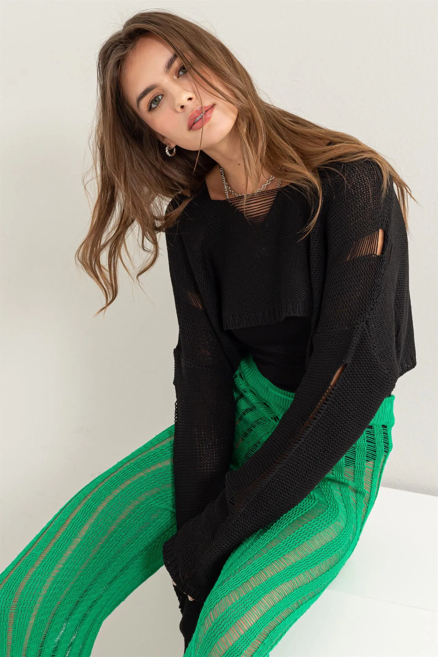 HF24A875-Distressed Sweater Crop Top