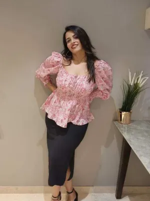 IS.U Floral Smocked Balloon Sleeve Top