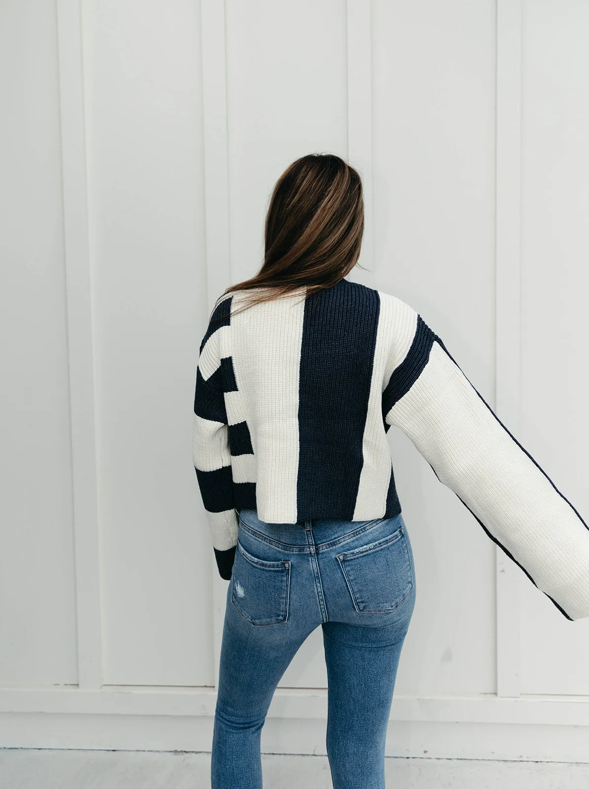 Kamryn Colorblock Sweater - Navy/Ivory