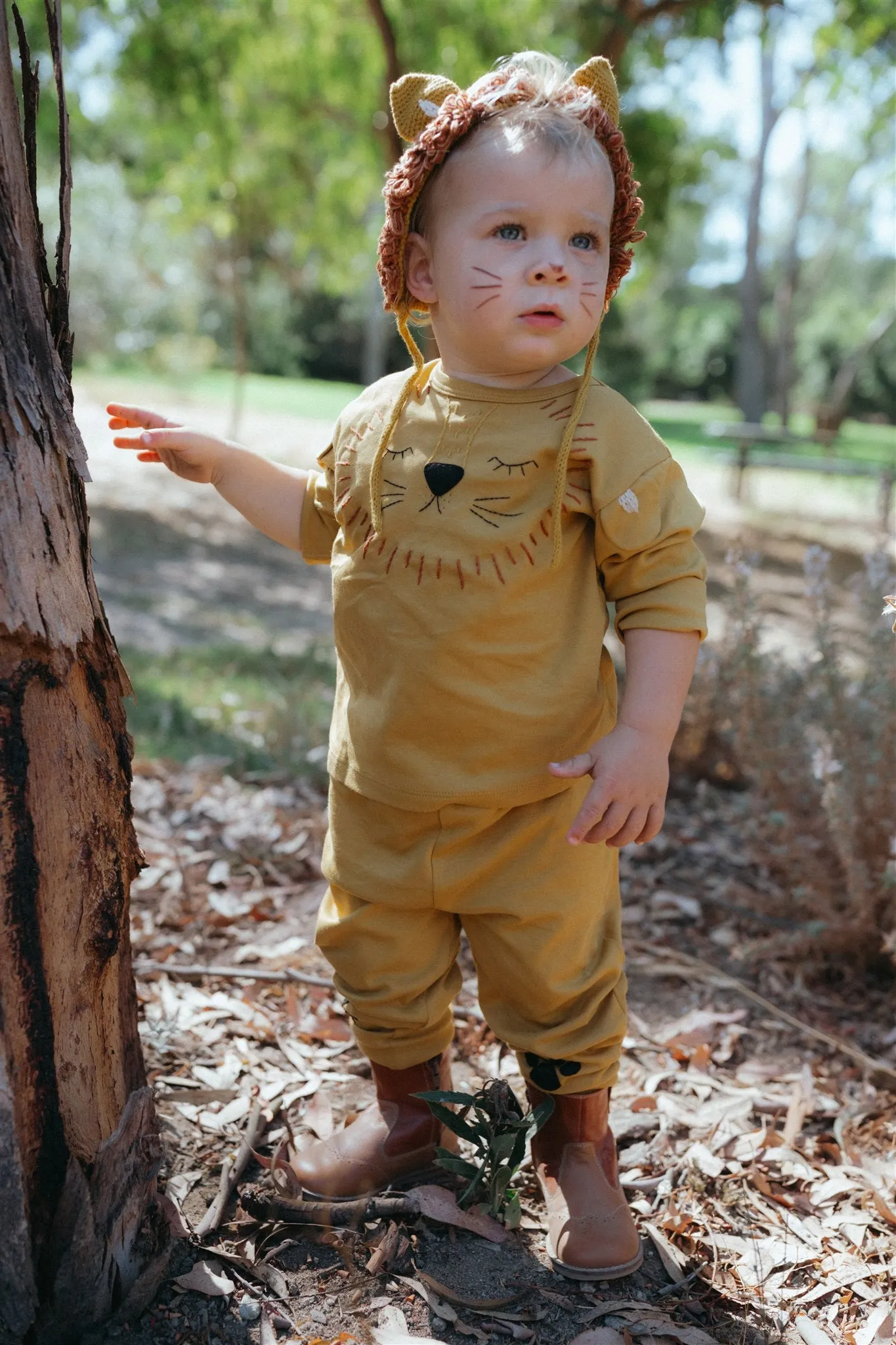 Knitted Lion Bonnet - Mustard