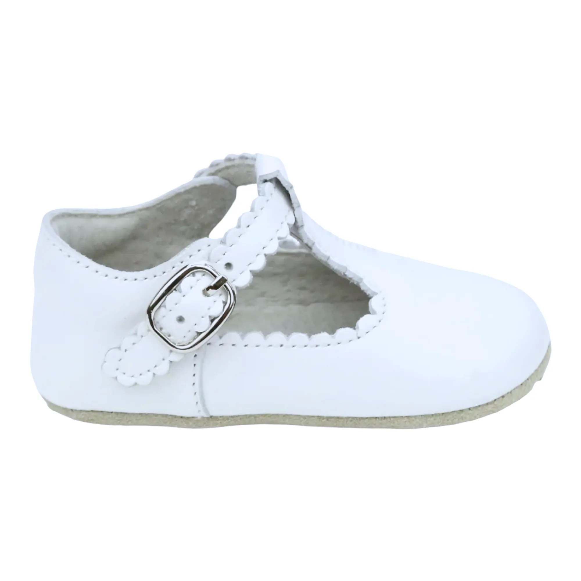 L'Amour Elodie Scalloped T-Strap