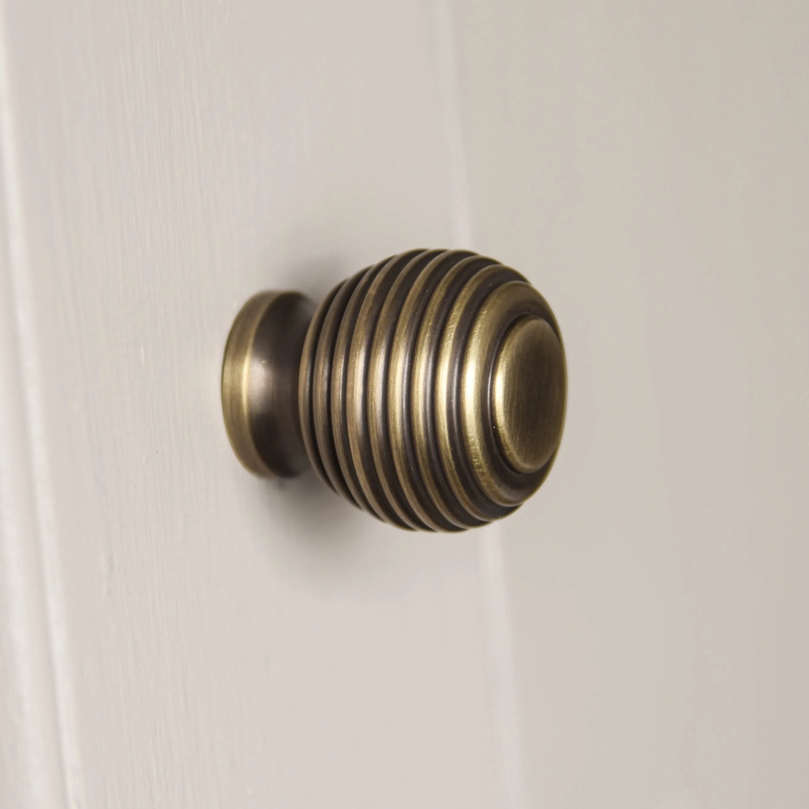 Light Antique Brass Queen Anne Cabinet Knob