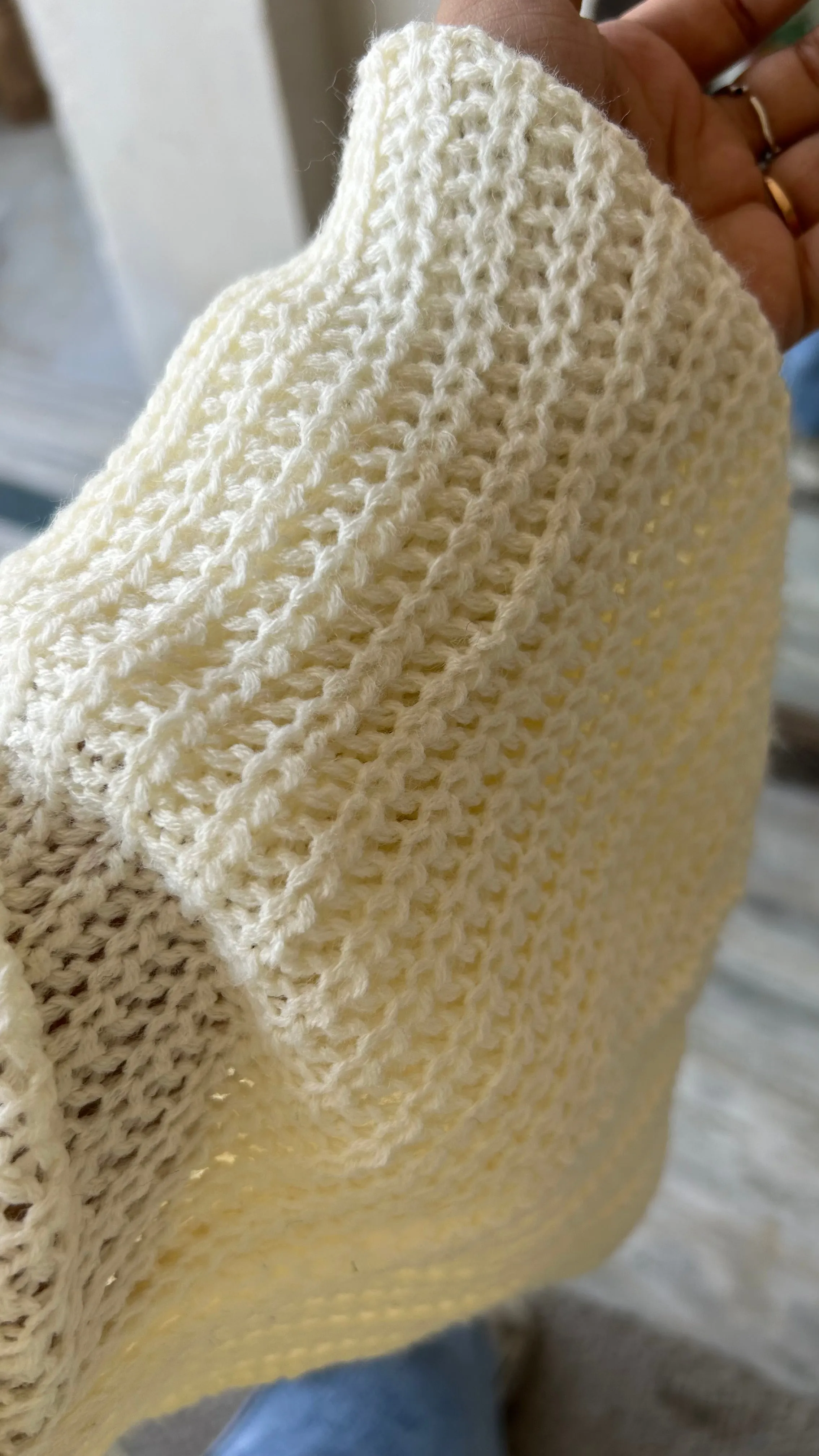 Light sweater M