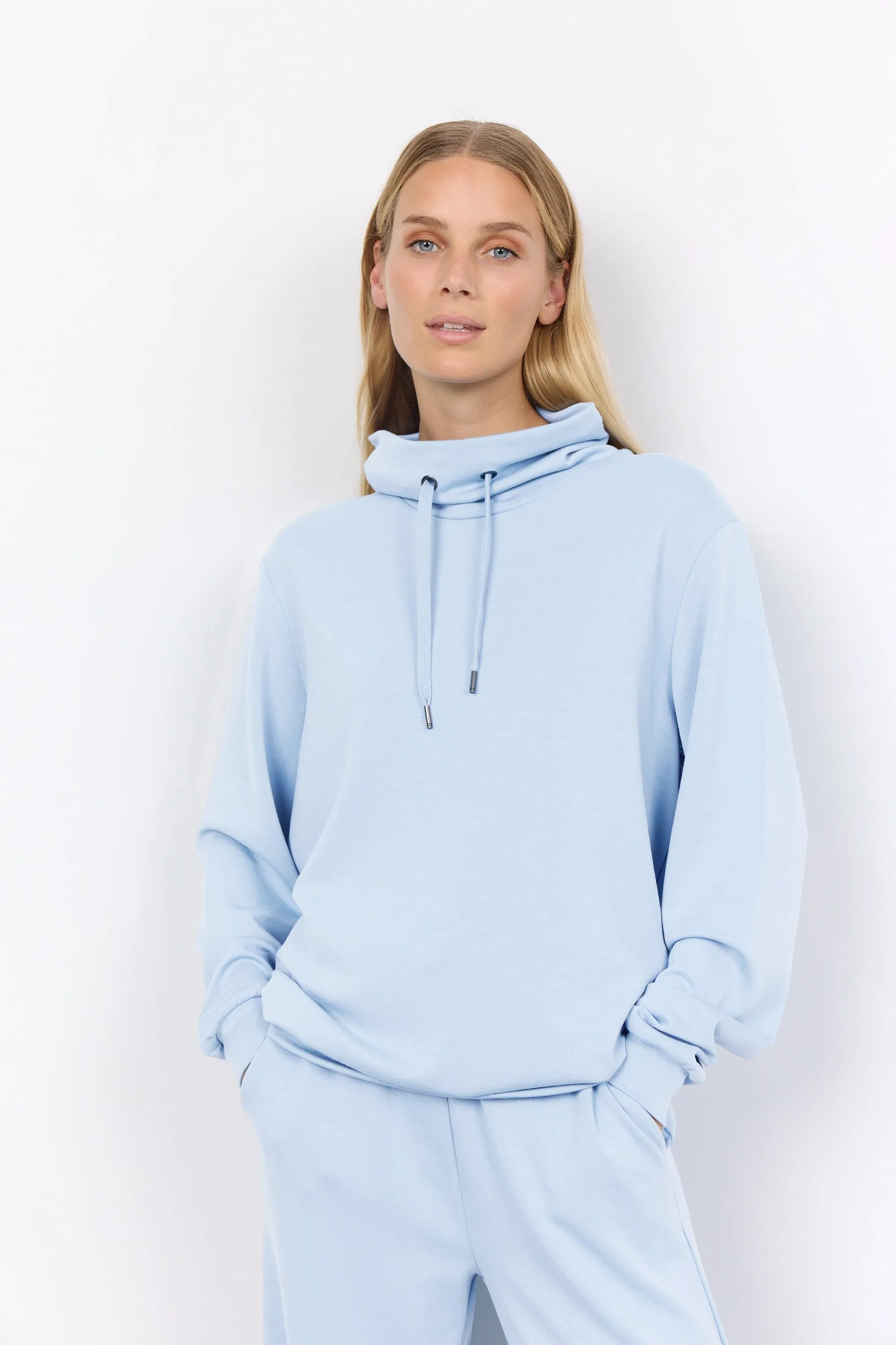 LS DRAWSTRING NECK TOP