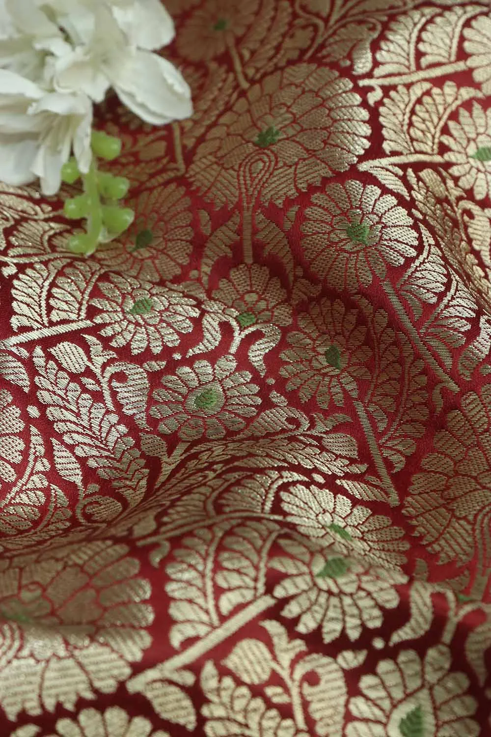 Maroon Banarasi Handloom Brocade Silk Fabric - Luxurious Elegance ( 1 Mtr )