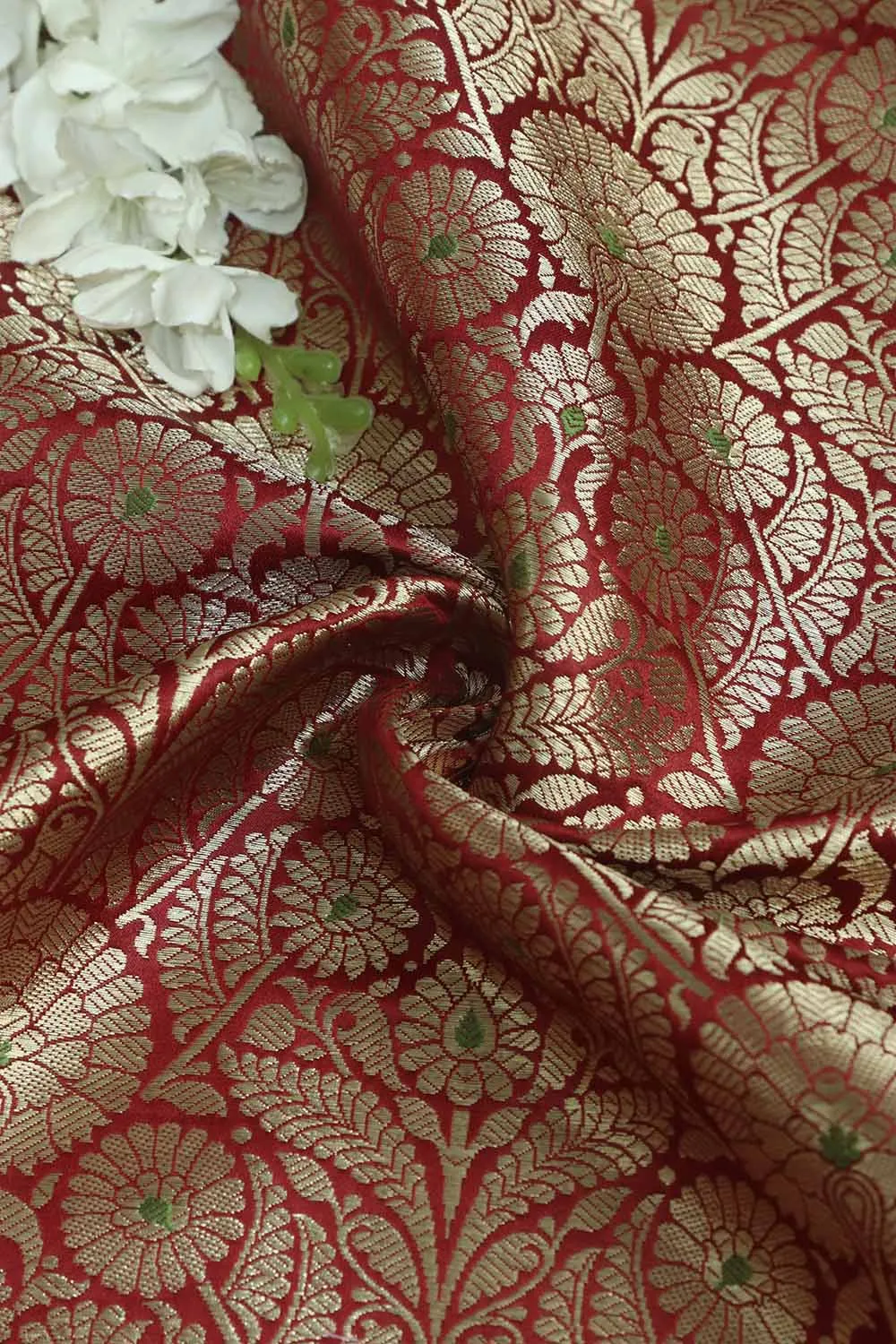 Maroon Banarasi Handloom Brocade Silk Fabric - Luxurious Elegance ( 1 Mtr )