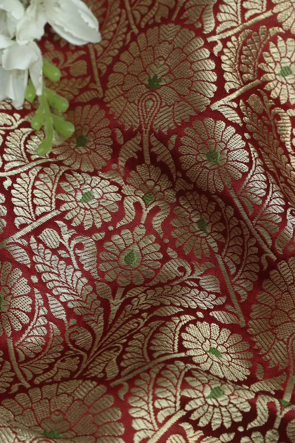 Maroon Banarasi Handloom Brocade Silk Fabric - Luxurious Elegance ( 1 Mtr )