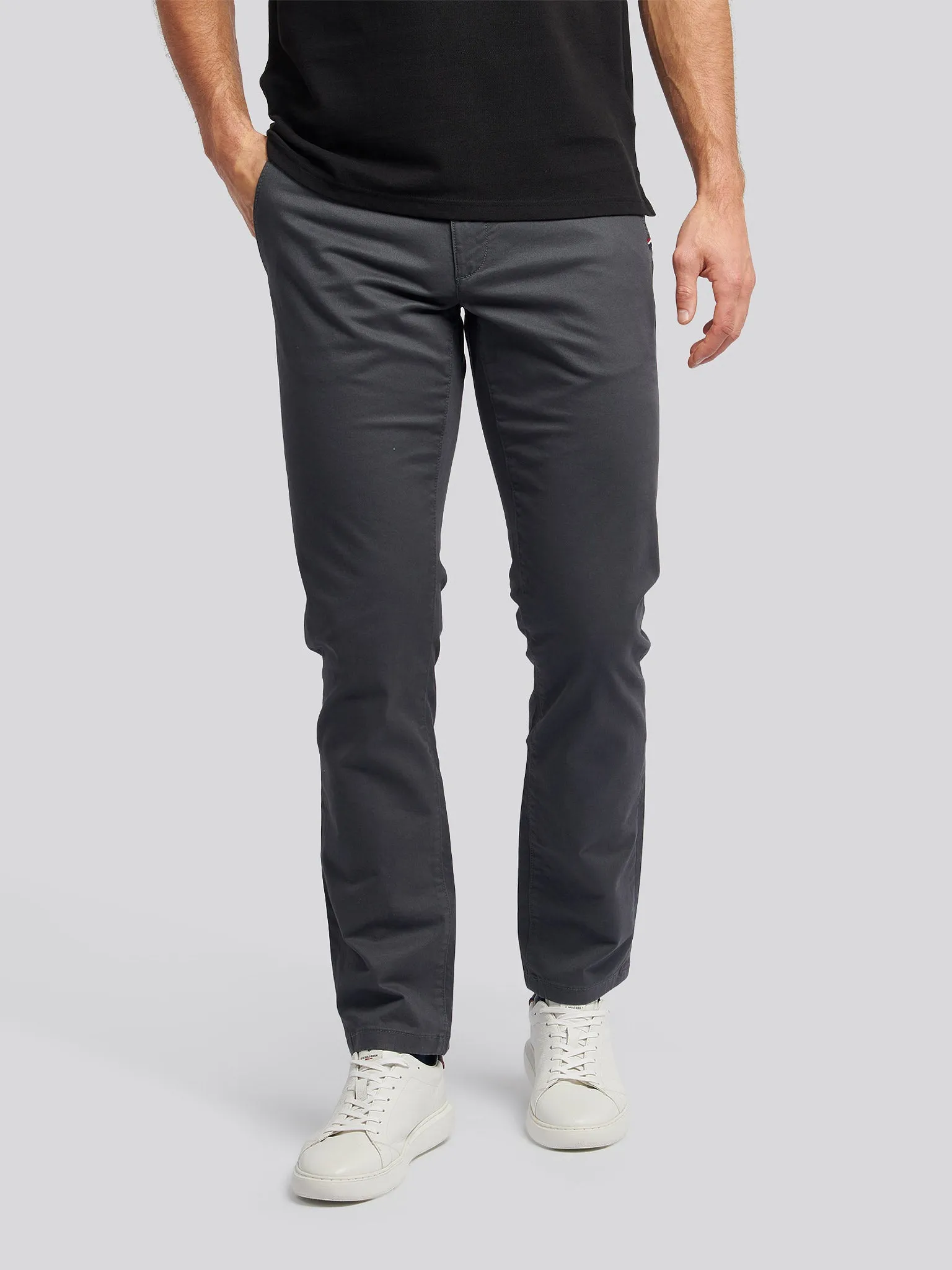 Mens Classic Chinos in Ebony