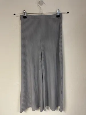 Purple ribbed culottes, Pretty Little Thing, Size 8 (Polyester, Elastane)
