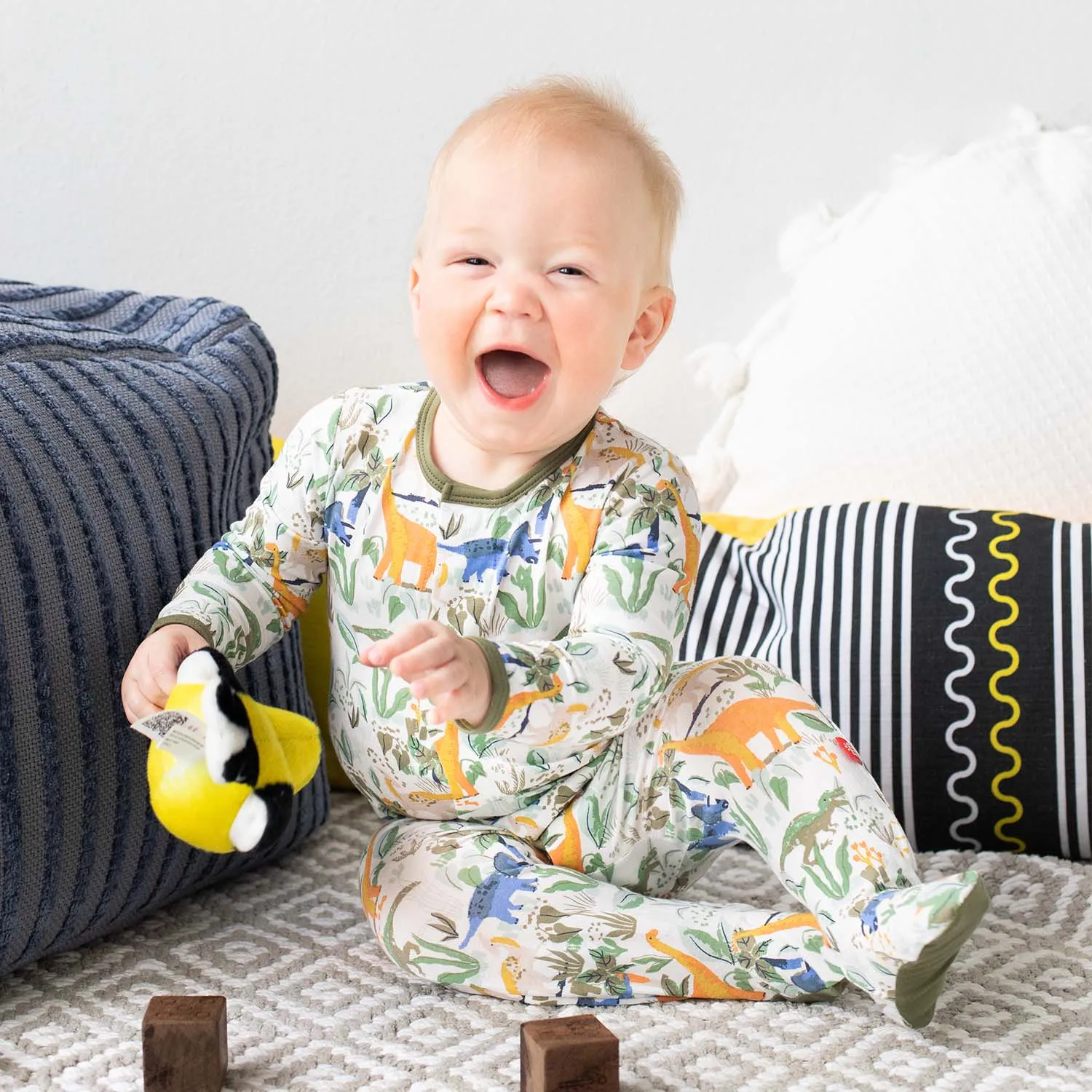Raptor Round Your Finger Magnetic Modal Footed Pajama