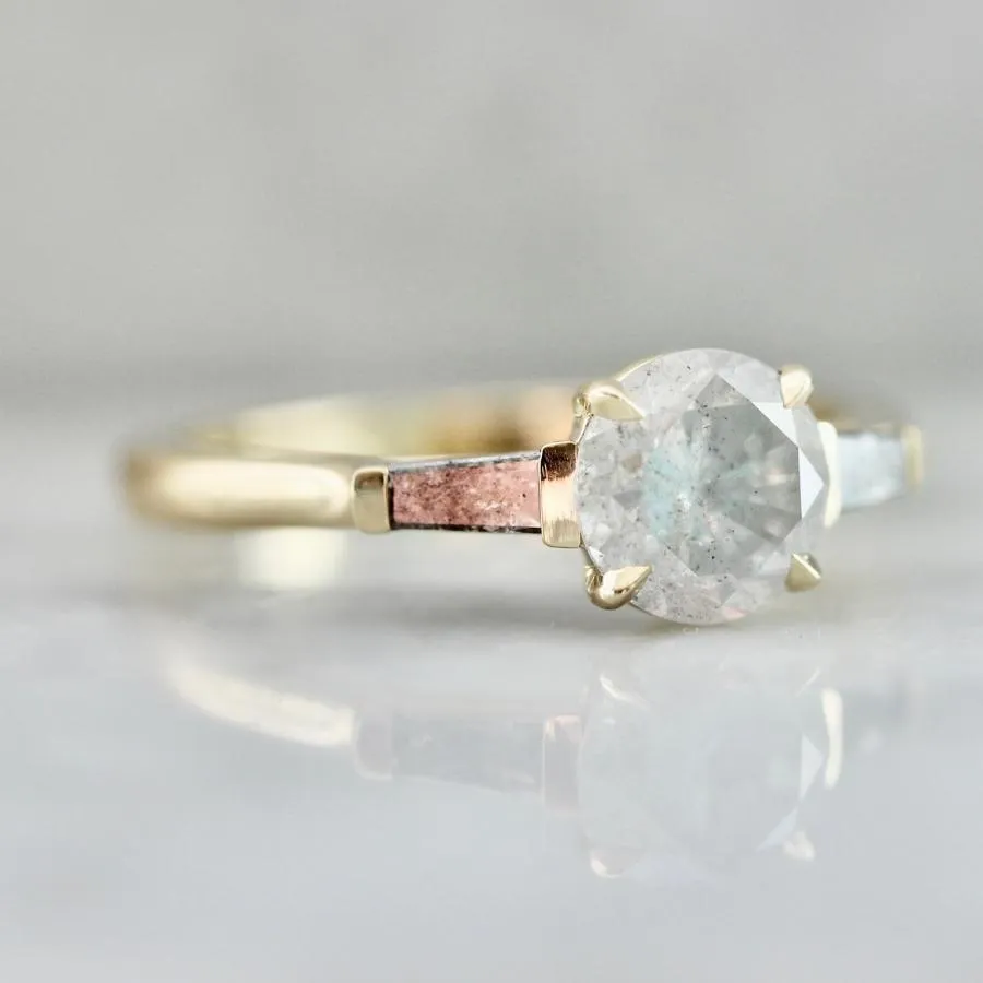 Star Fall Icy Round Brilliant Cut Diamond Ring