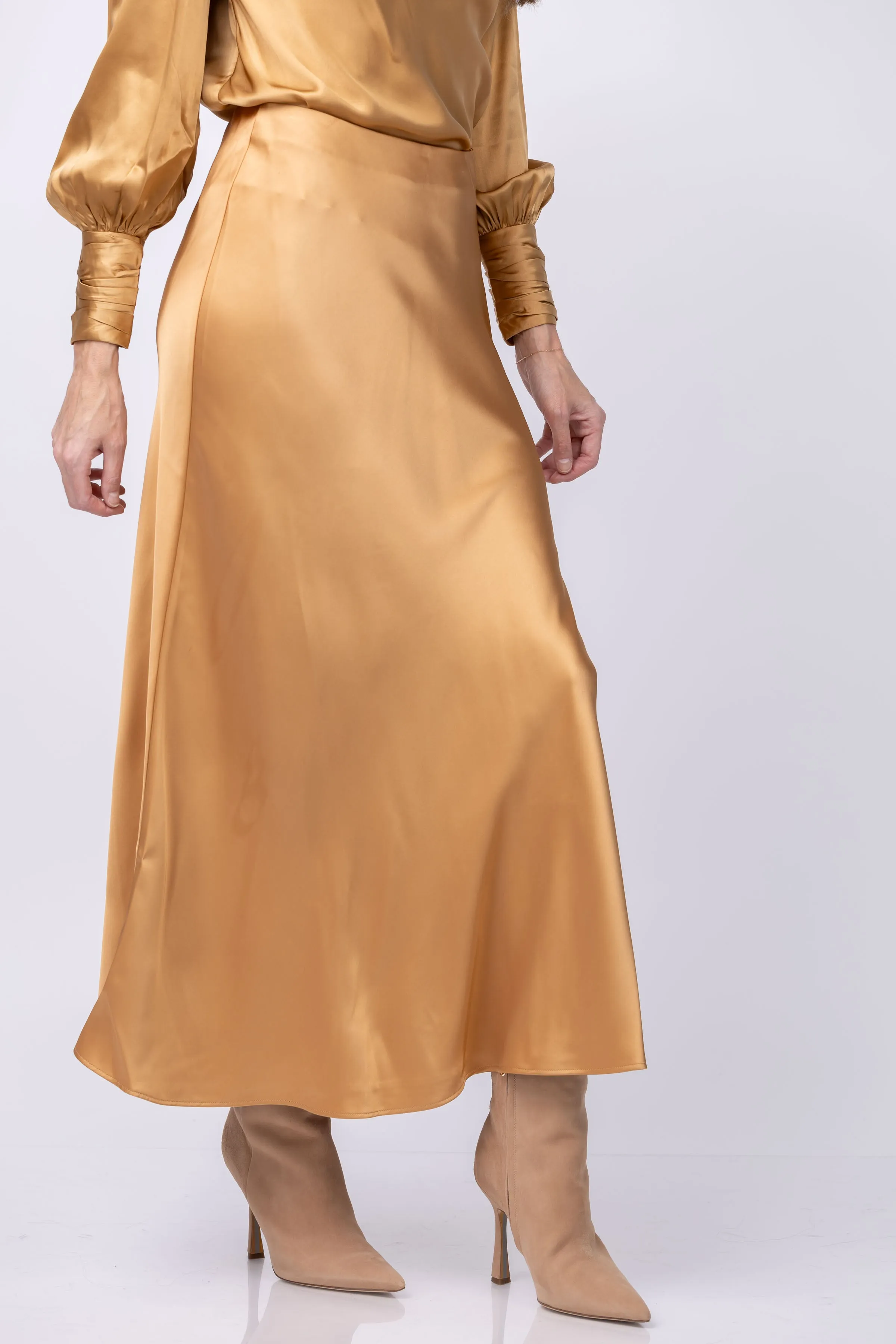 Tyler Boe Edie Charm Skirt in Champagne