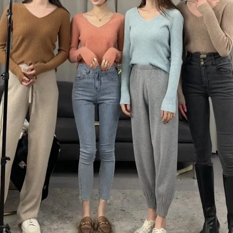 V-neck Knitted Top