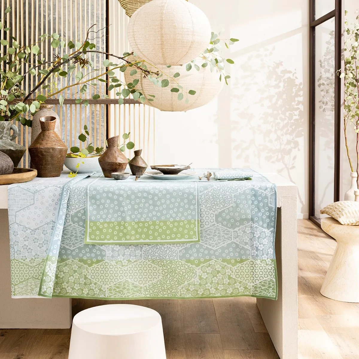 Wagara Green 59" x 102" Tablecloth by Le Jacquard Français