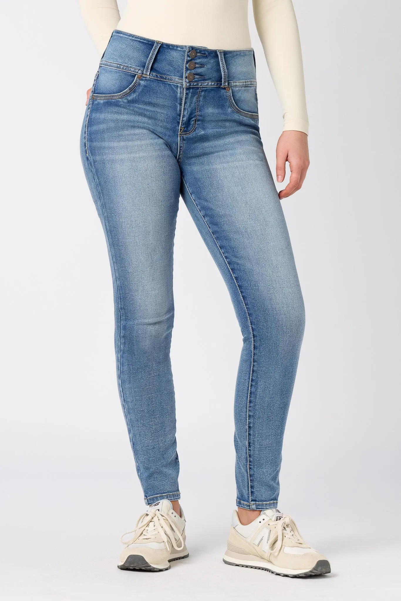 Wallflower Insta-Soft Mara Wash Jeggings