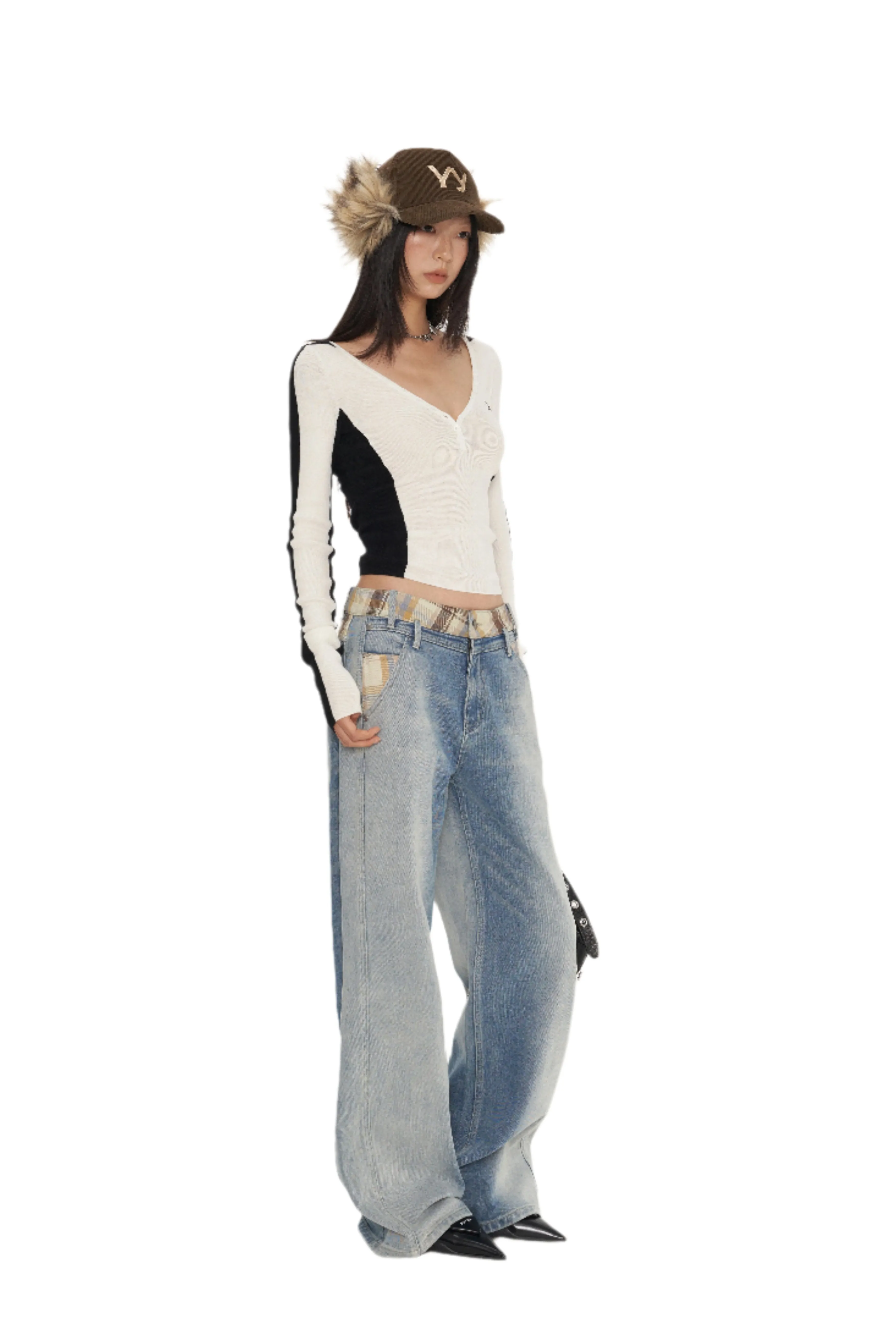 White Mermaid Straight Shoulder V-Neck Knitshirt