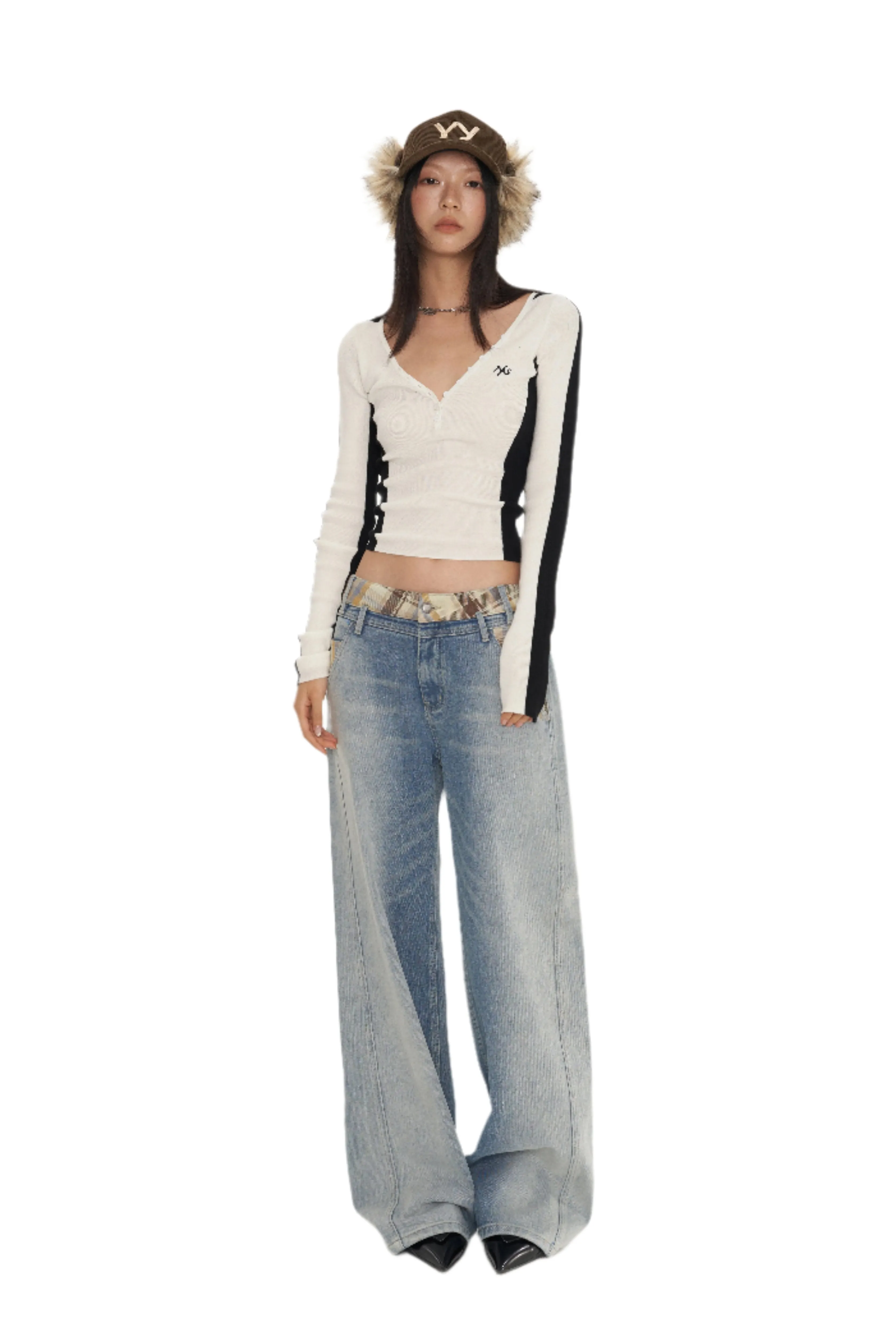 White Mermaid Straight Shoulder V-Neck Knitshirt