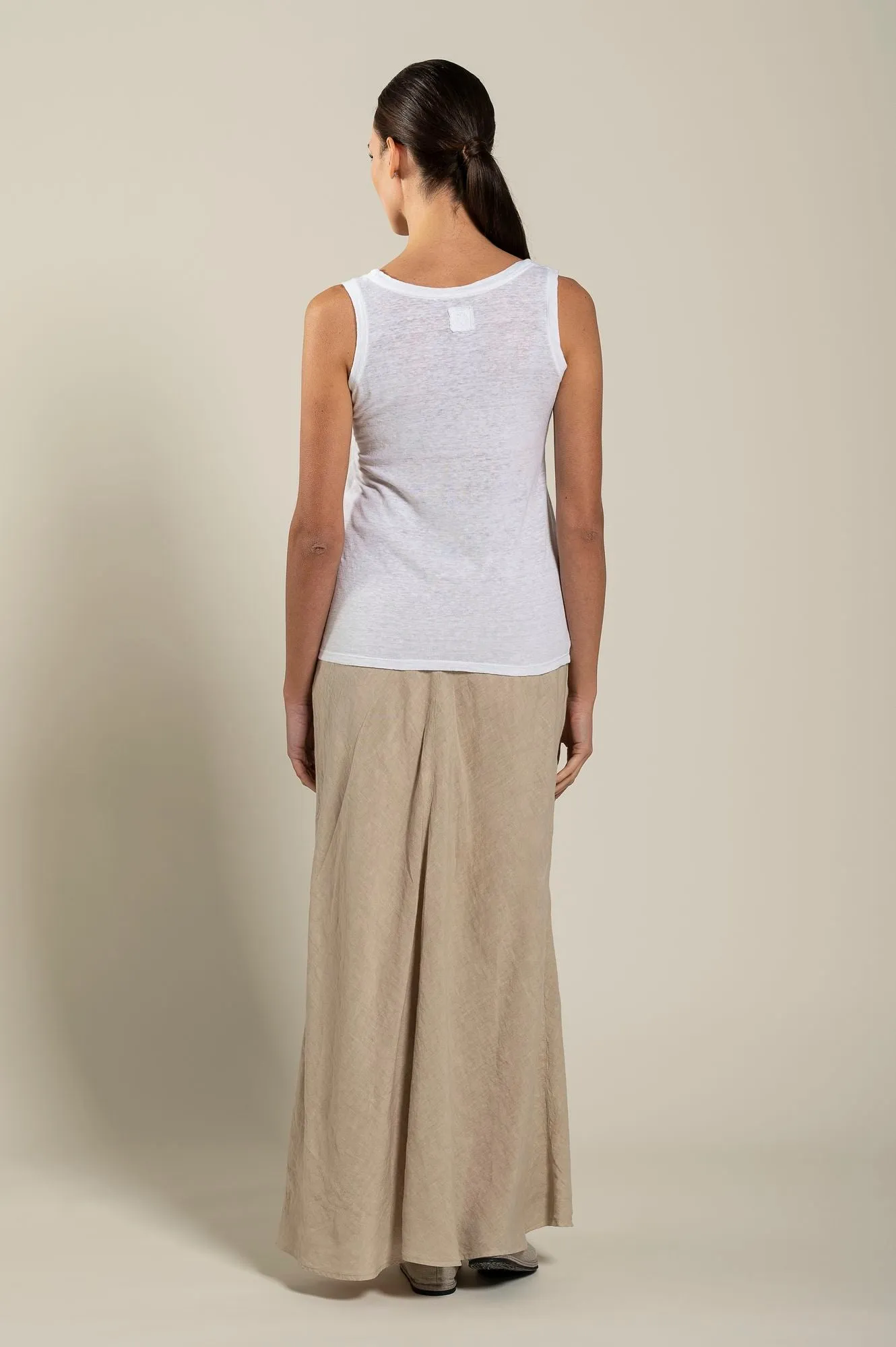 Woman Round Neck Tank Top